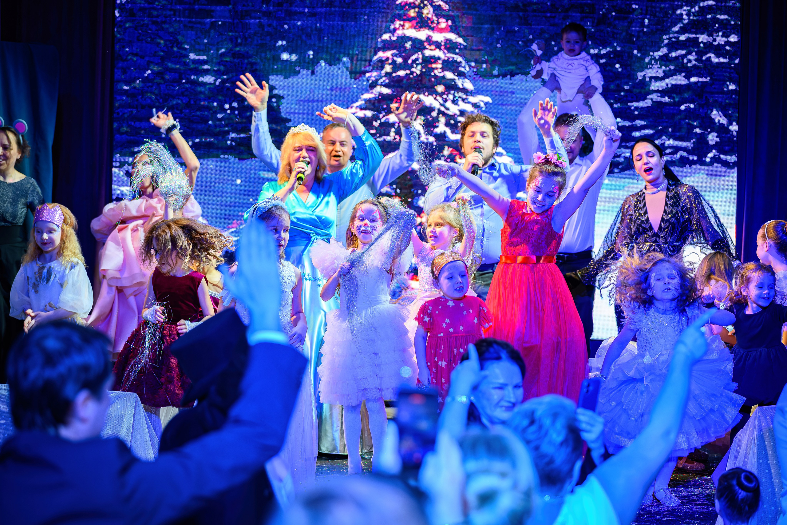 Репортажная фотосъемка мероприятий в Москве. Новогодний концерт 2025/2026. Интерьерный & Репортажный фотограф Озеров Денис, г. Москва