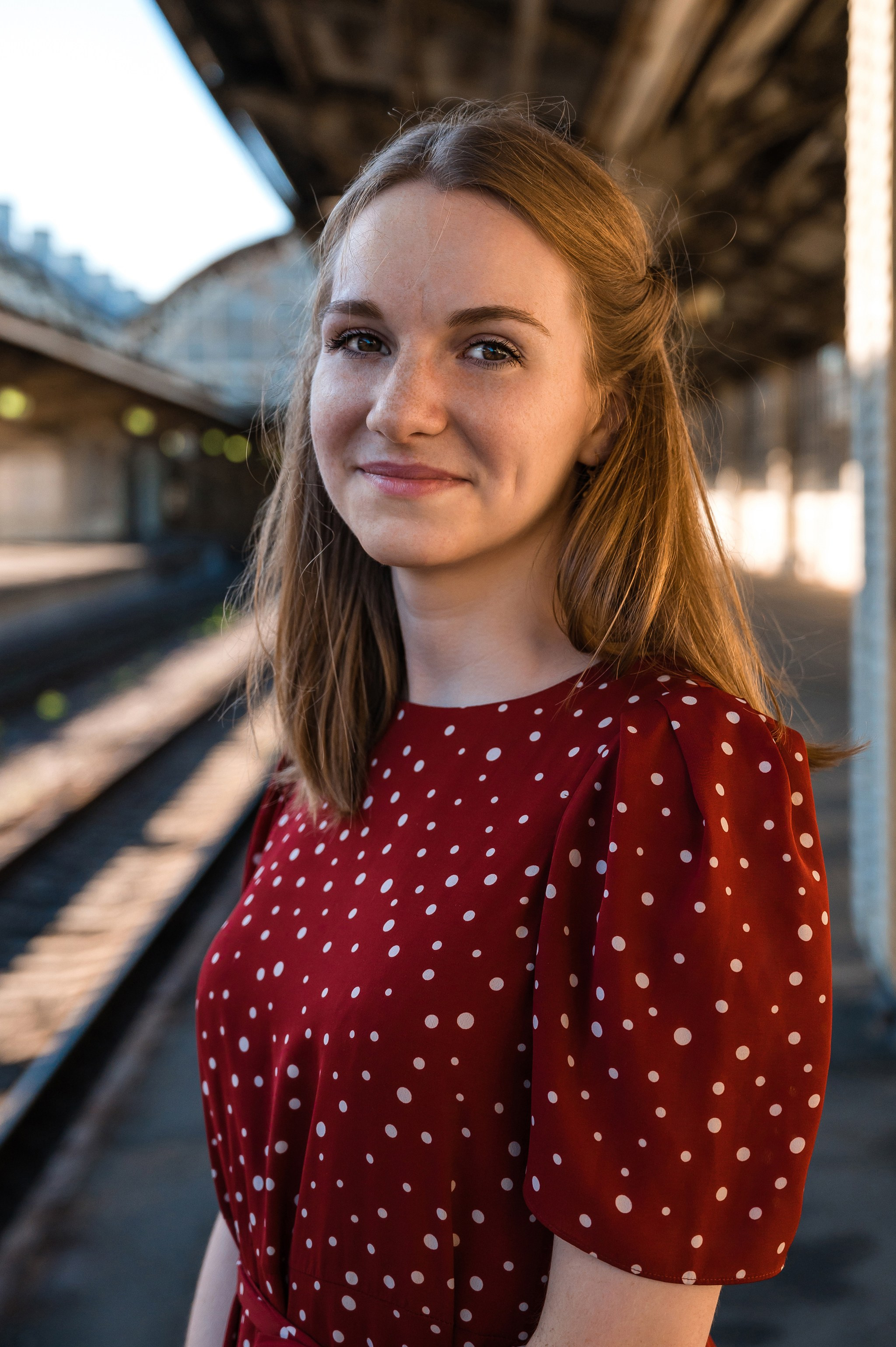 Пара на Витебском вокзале. Свадебный и семейный фотограф из Санкт-Петербурга Климов Анатолий