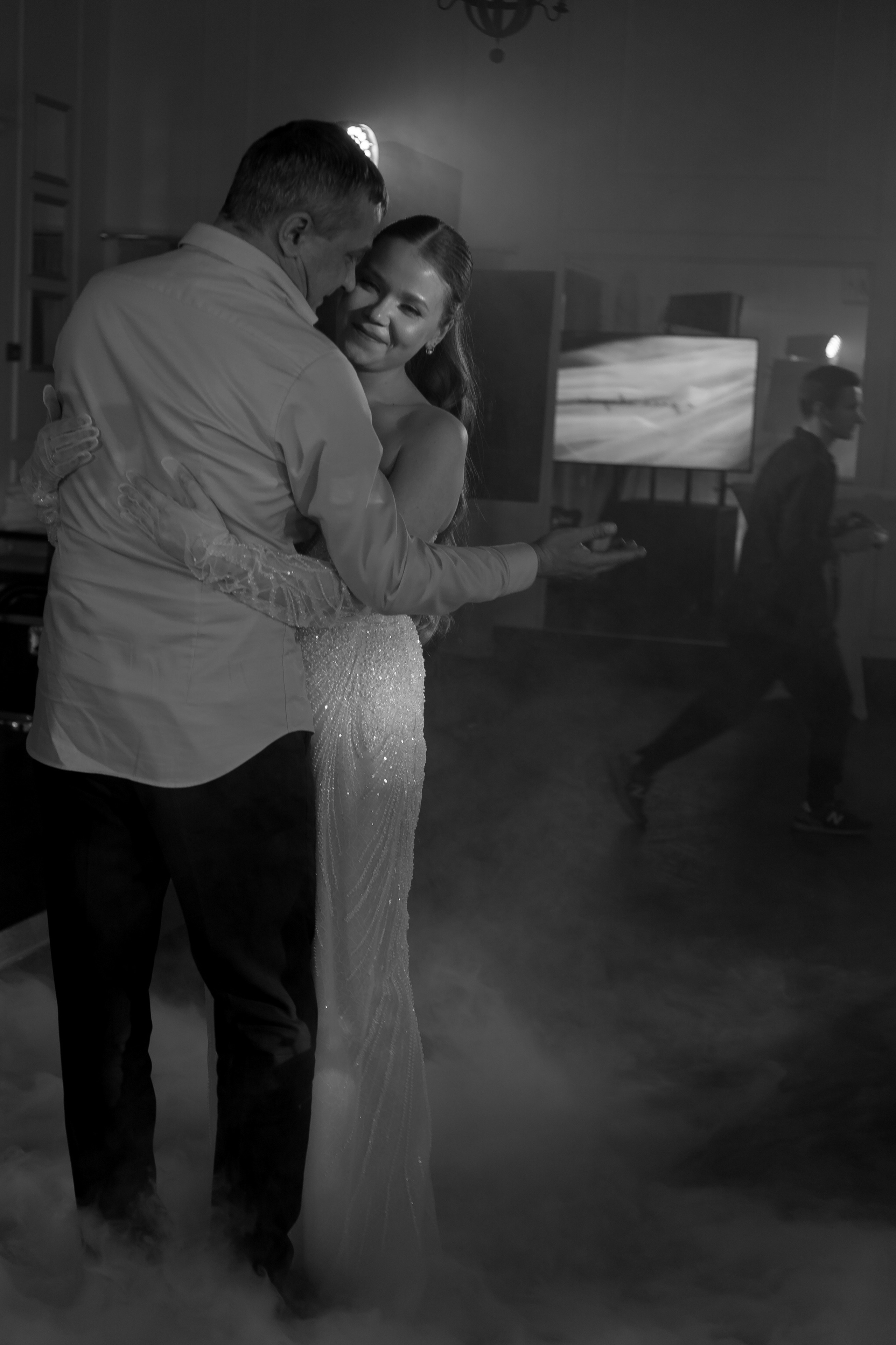 СВАДЕБНАЯ СЬЕМКА СБОРОВ В ОТЕЛЕ И ВЫЕЗД НА ЦЕРЕМОНИЮ (СНЯТО В СИБИРЕ В НИЖНЕВАРТОВСКЕ). Профессиональный фотограф, Санкт-Петербург — Виктория Богомолова