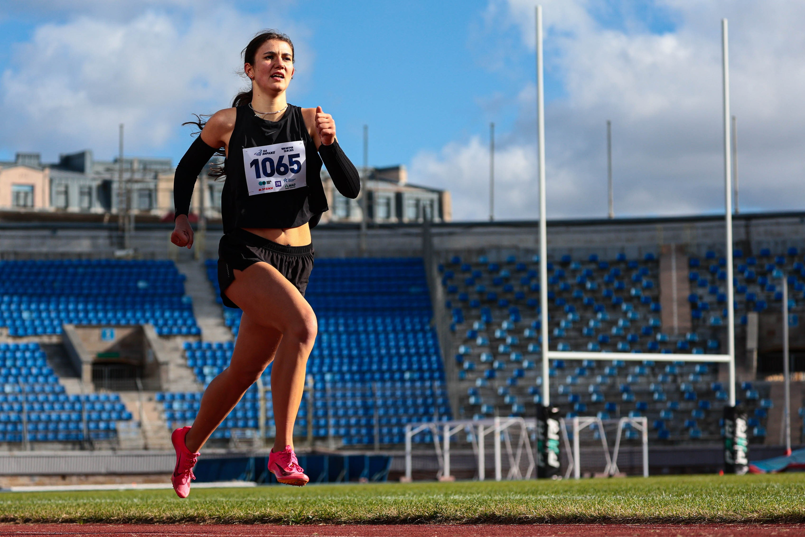 На вираже 2025. Спортивный фотограф в Санкт-Петербурге Илья Vacool