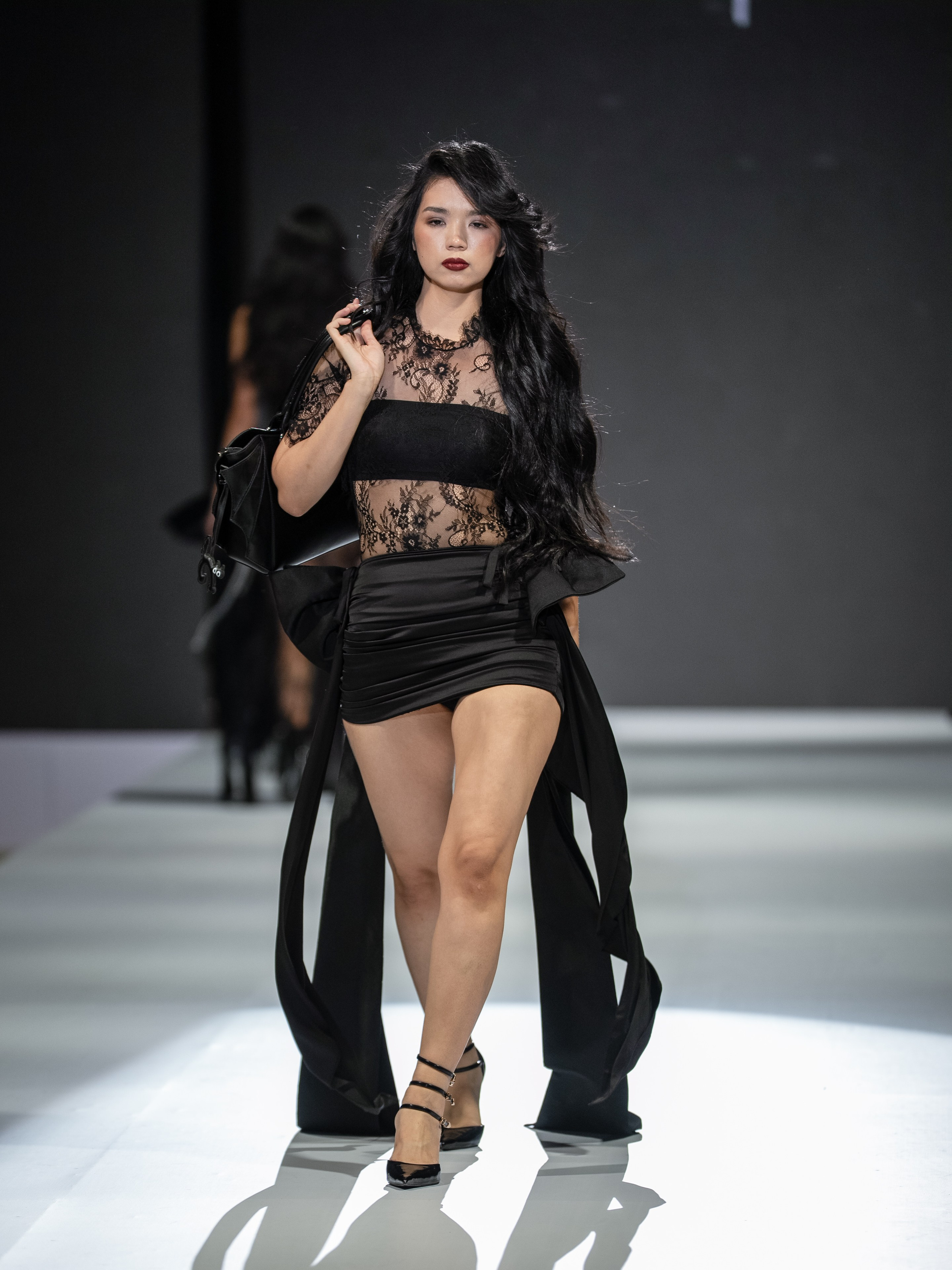 Eurasia Fashion Week Tomoyov. Сайт Алматинского НЮ АРТ, будуар и фэшн фотографа Дениса Карпенко