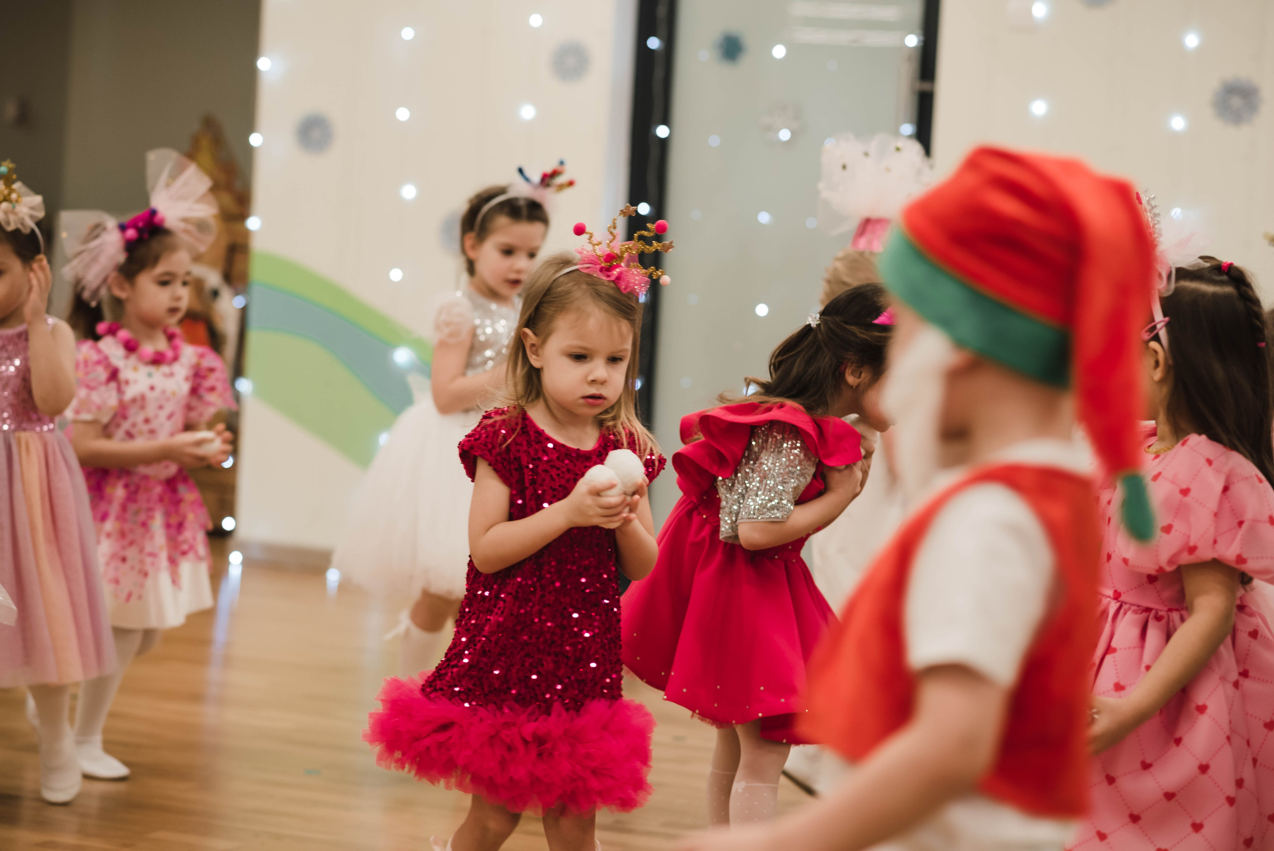 Детский садик Новый год. Фотограф в Москве новорожденные свадьбы семьи Дарья Ларионова