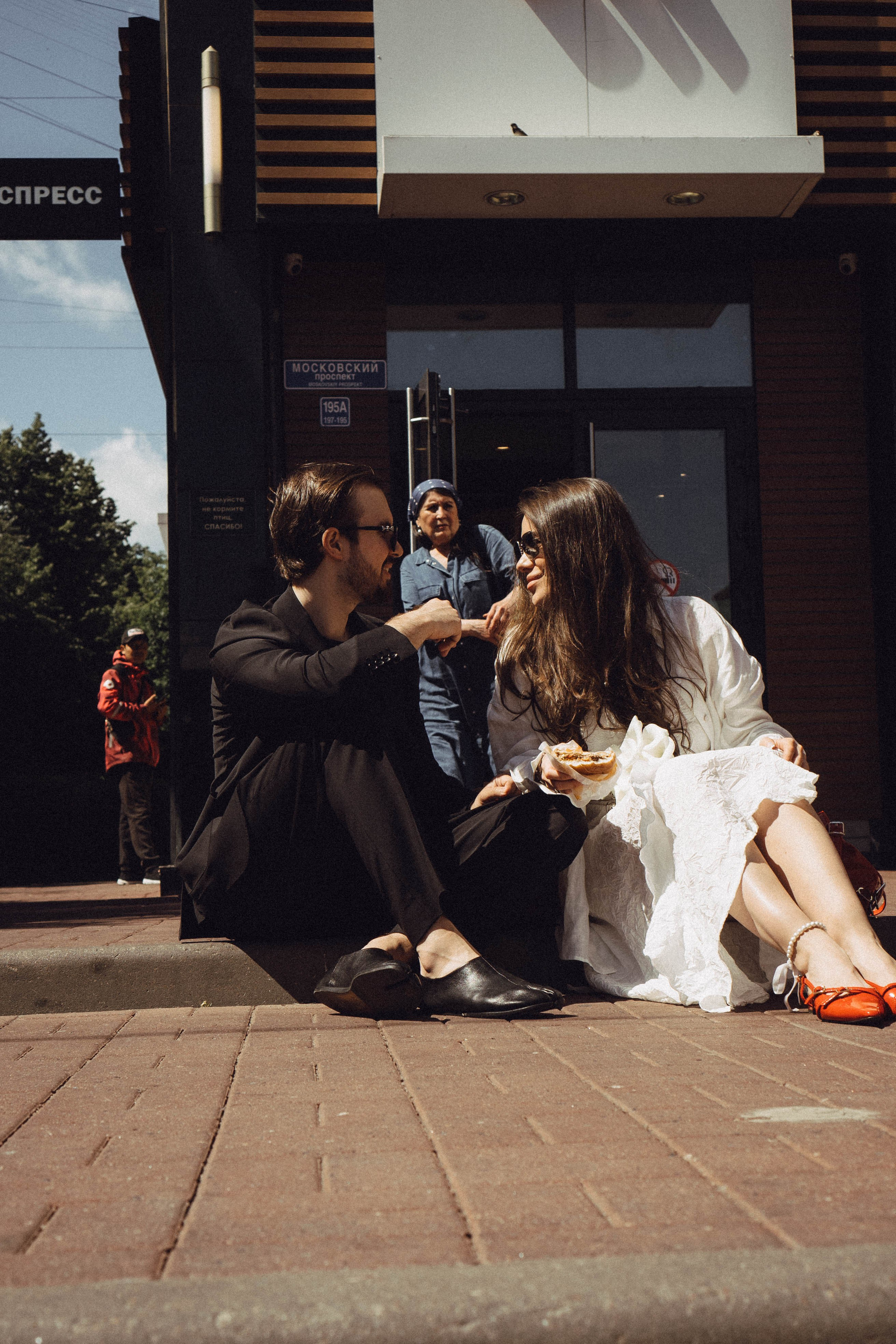 СВАДЕБНАЯ СЬЕМКА В ПАРКЕ ПОБЕДЫ И ПРОГУЛКА ПО МОСКОВСКОМУ ПРОСПЕКТУ. Профессиональный фотограф, Санкт-Петербург — Виктория Богомолова