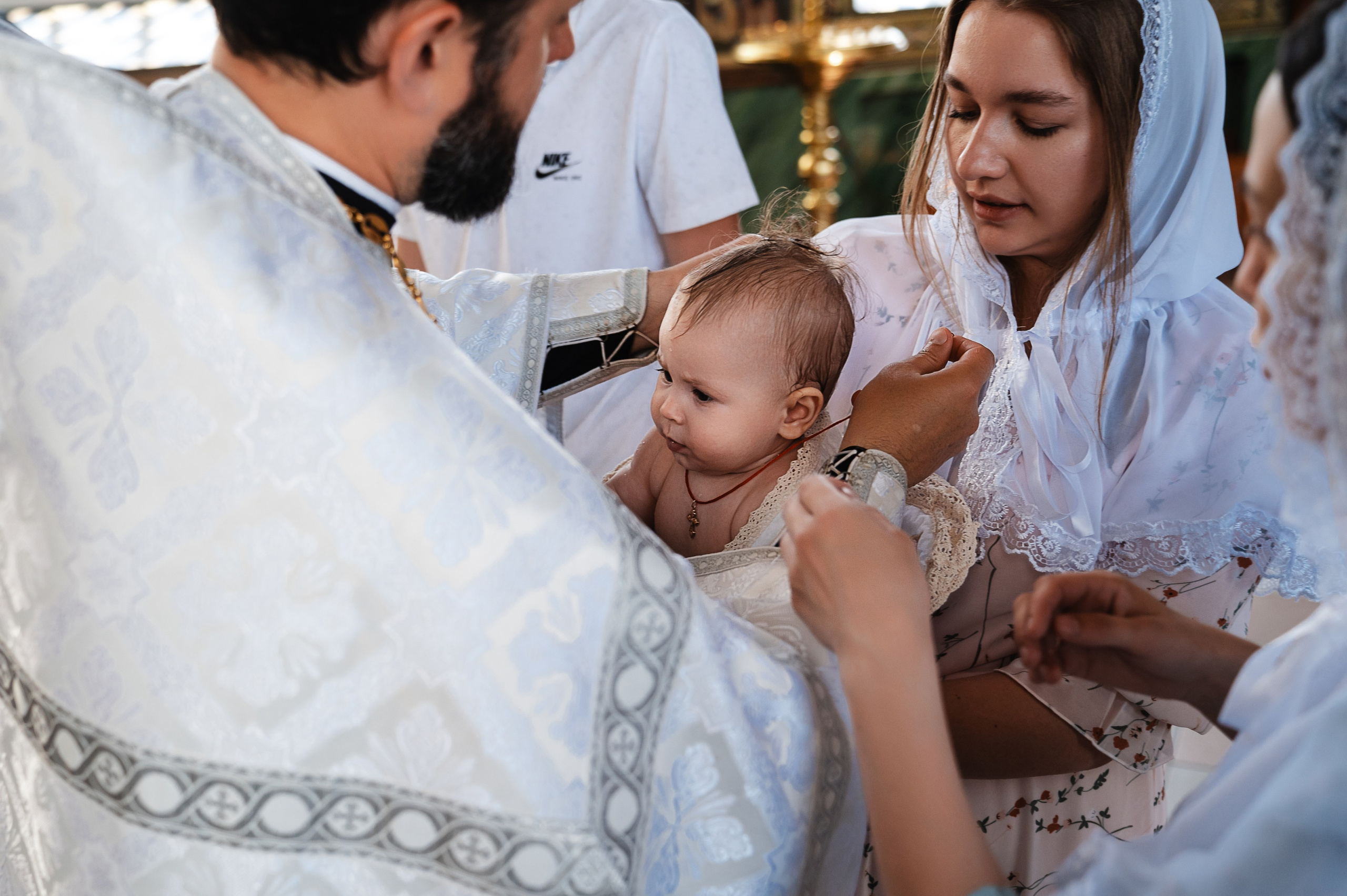 Таинство Крещения Дарьи (Храм Преполовения Пятидесятницы). Фотограф Ярута Оксана / Ростов-на-Дону