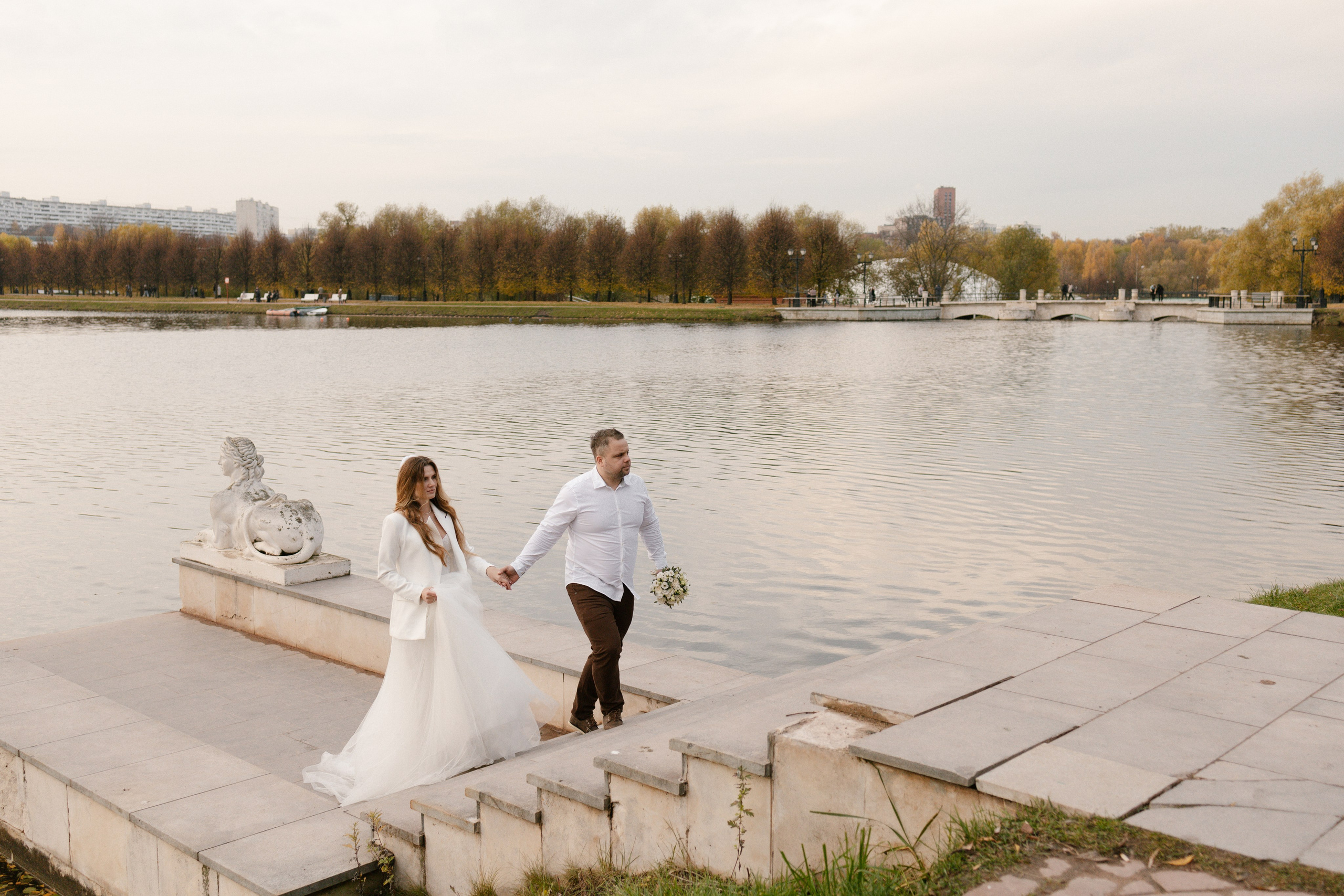 Свадебная прогулка в Царицыно. Семейный фотограф в Москве Аникина Наталья