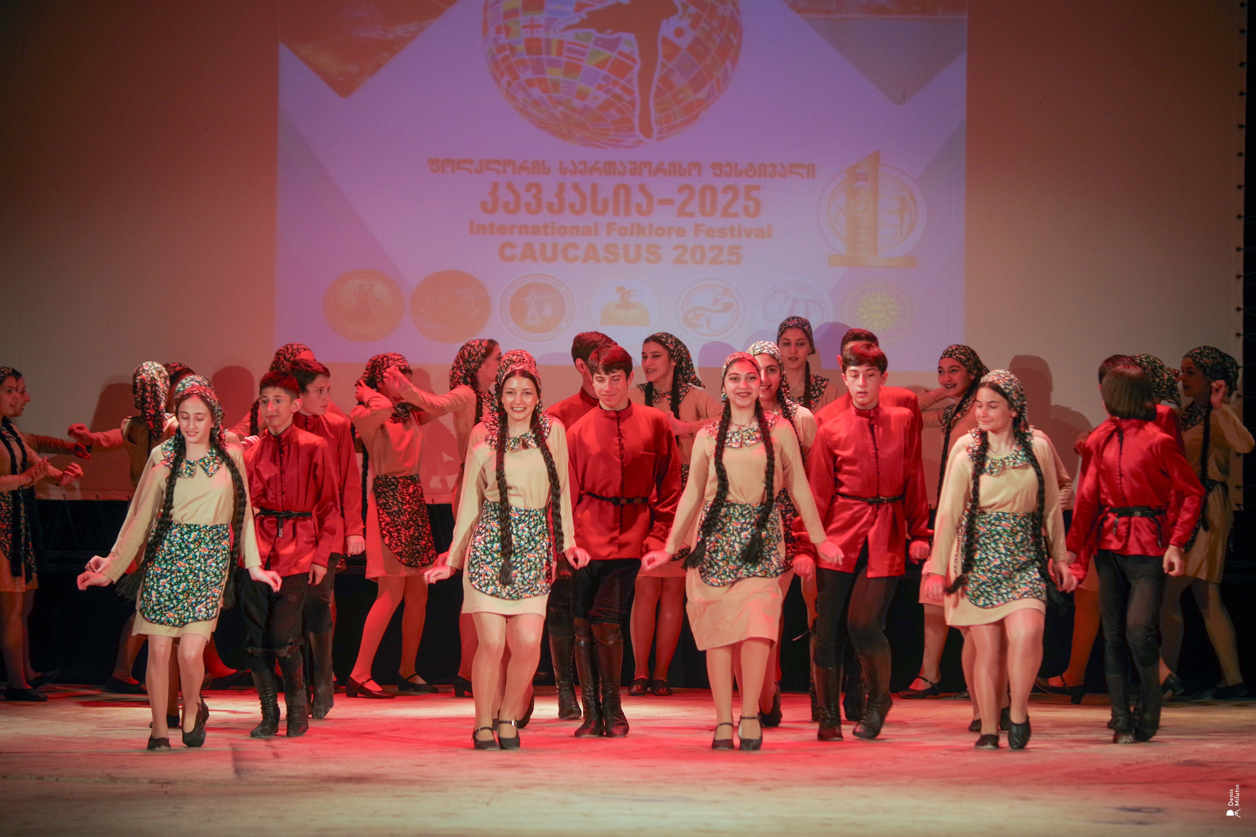 Танцы в прекрасном Они. Портретный фотограф Денис Милютин