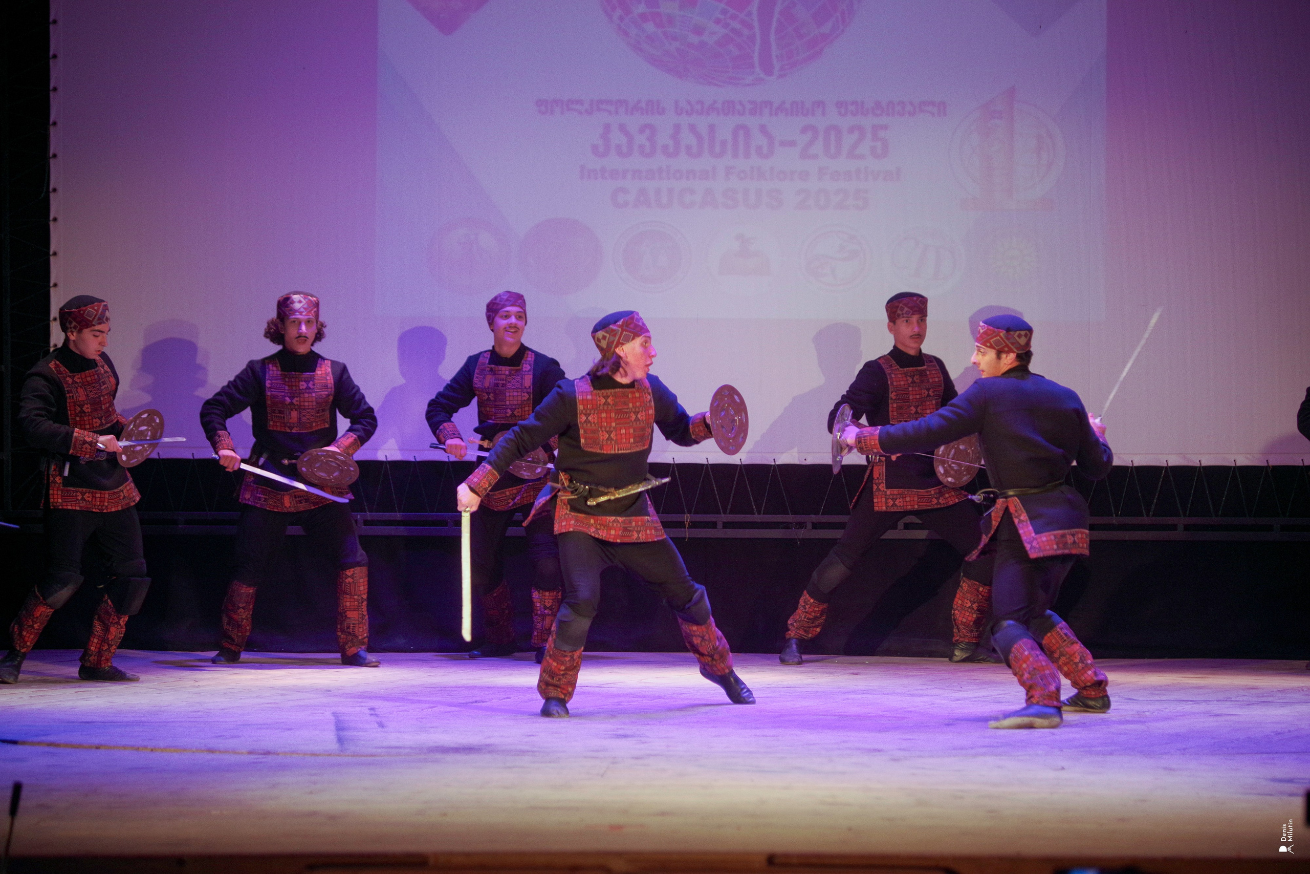 Танцы в прекрасном Они. Портретный фотограф Денис Милютин