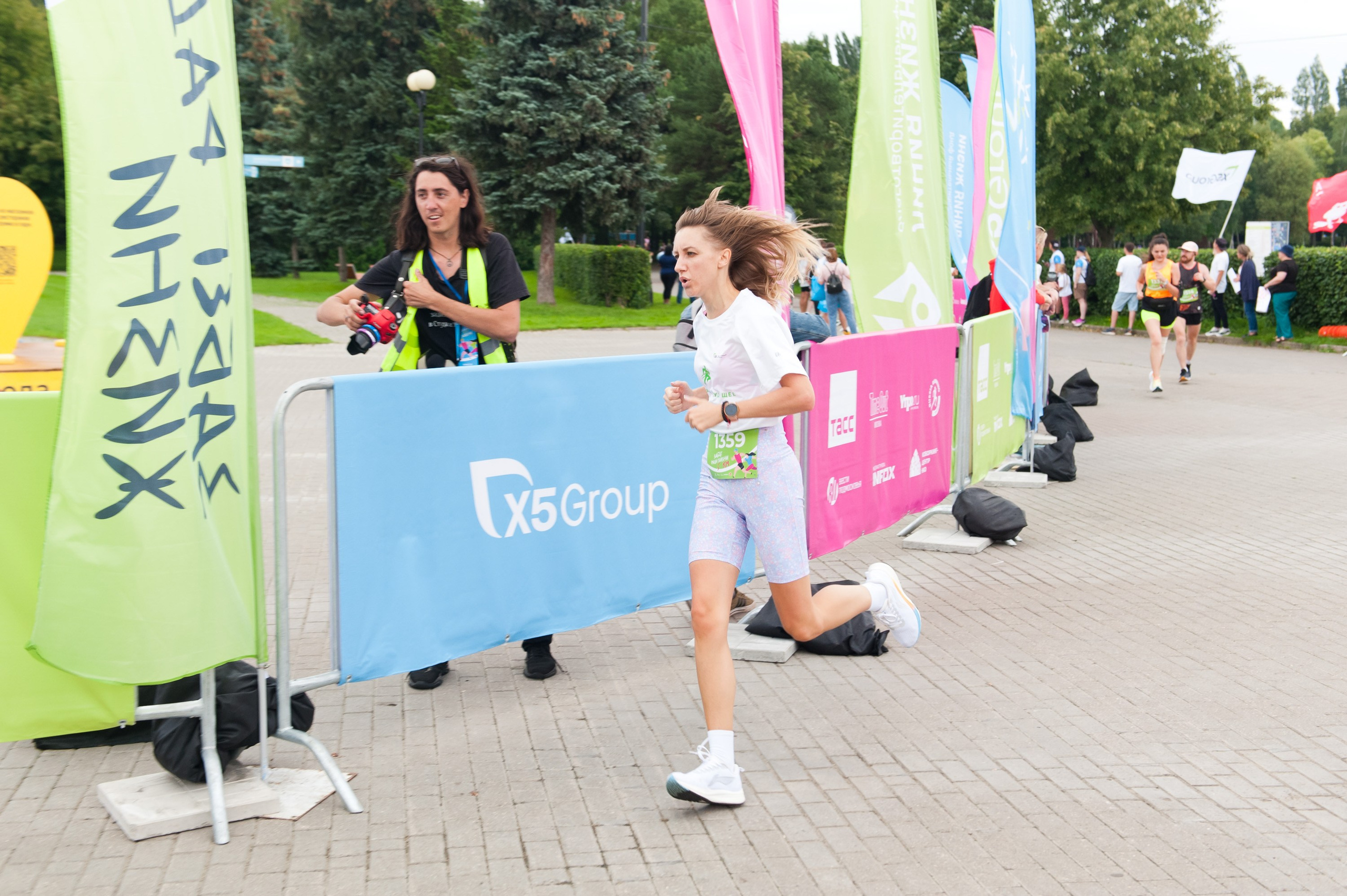 Корпоративное. Забег X5 Retail Group. Репортажный фотограф и видеограф Слава Думчев. Тимбилдинги, отчетники, корпоративы