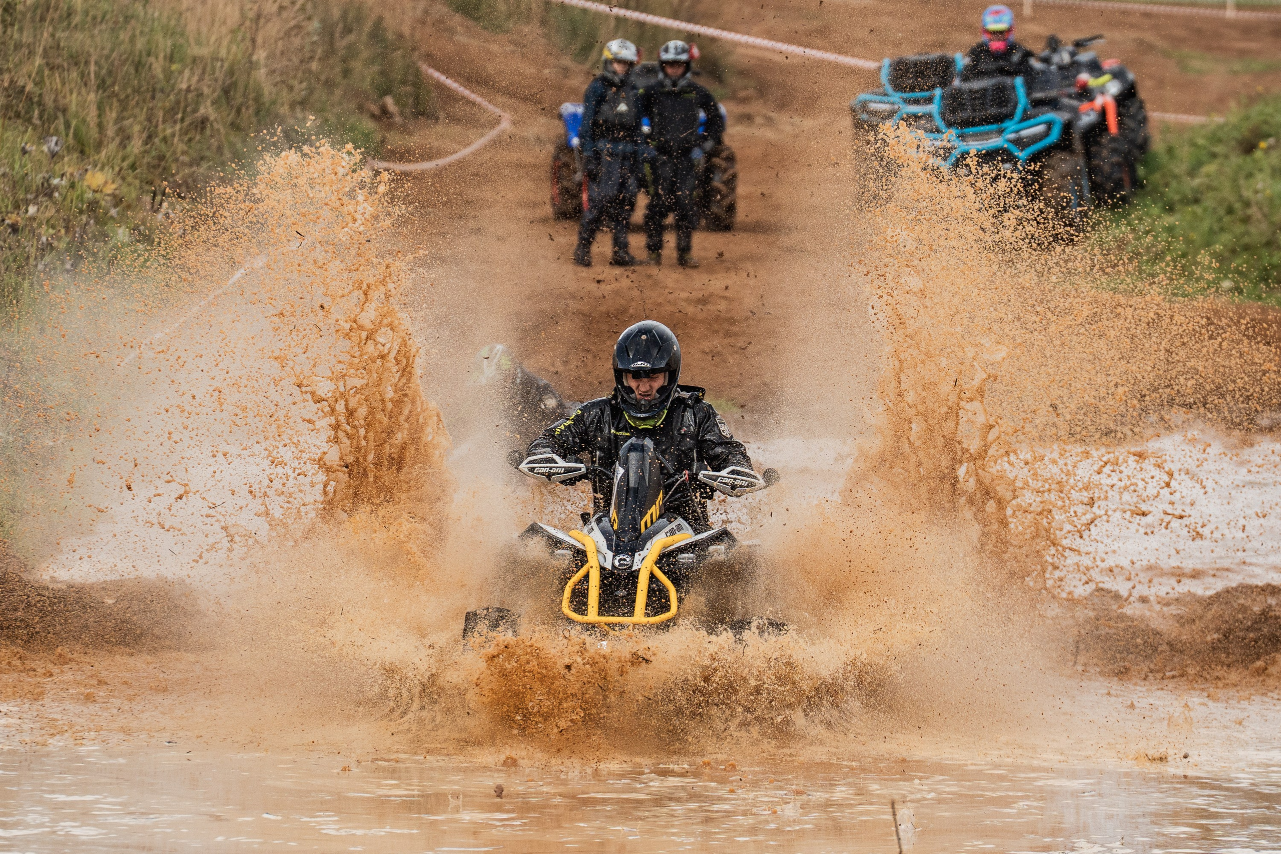 Mud racing. Паша Страхов — фотограф