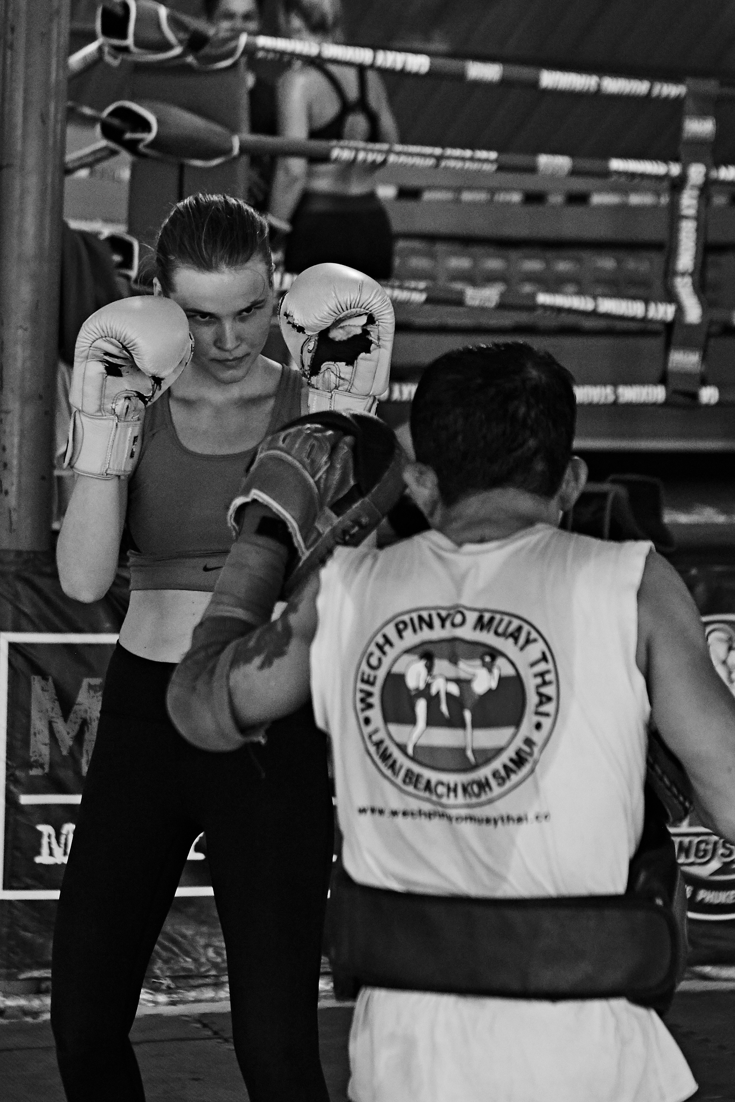 Тренировка в школе тайского бокса Samui Muay Thai (Тайланд, о.Самуи). Анастасия Зобнинá — фотограф в Санкт-Петербурге/СПб