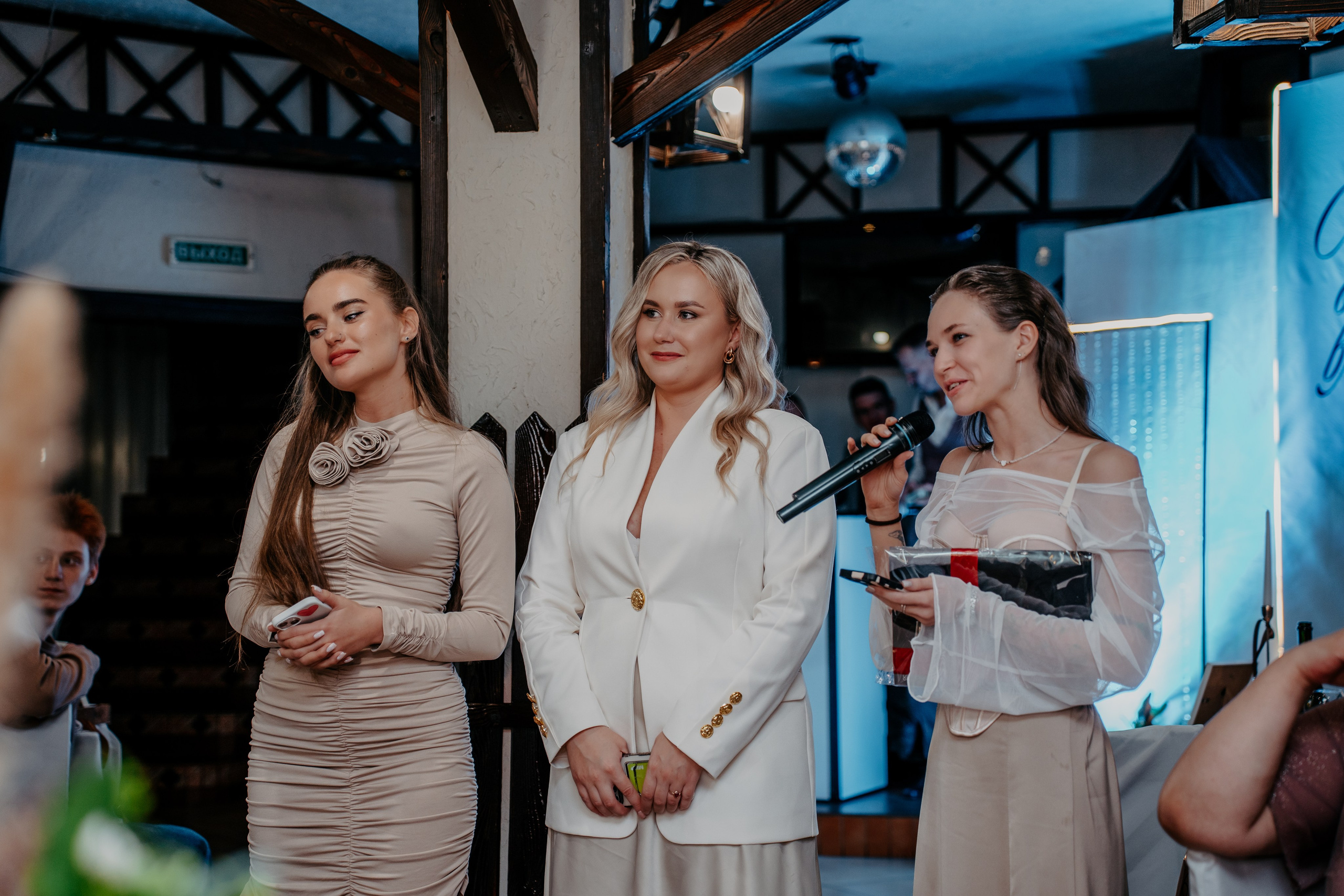 Полный свадебный день. Фотограф, видеограф и пилот дрона на Байкале