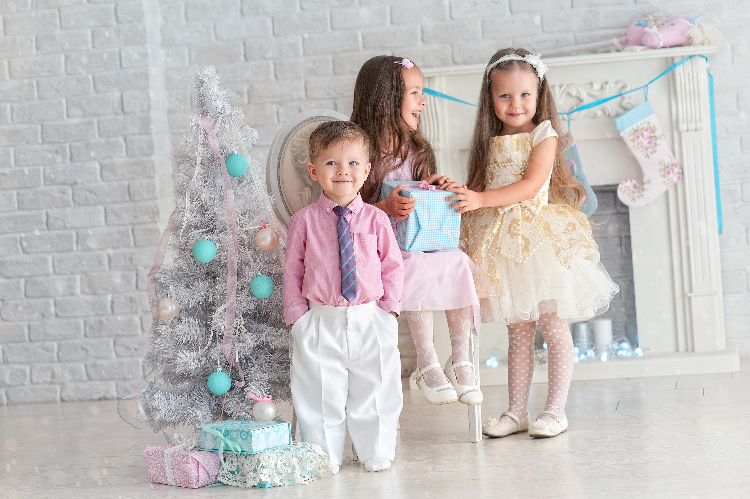 Новогодняя детская фотосъемка в фотостудии в Иркутске