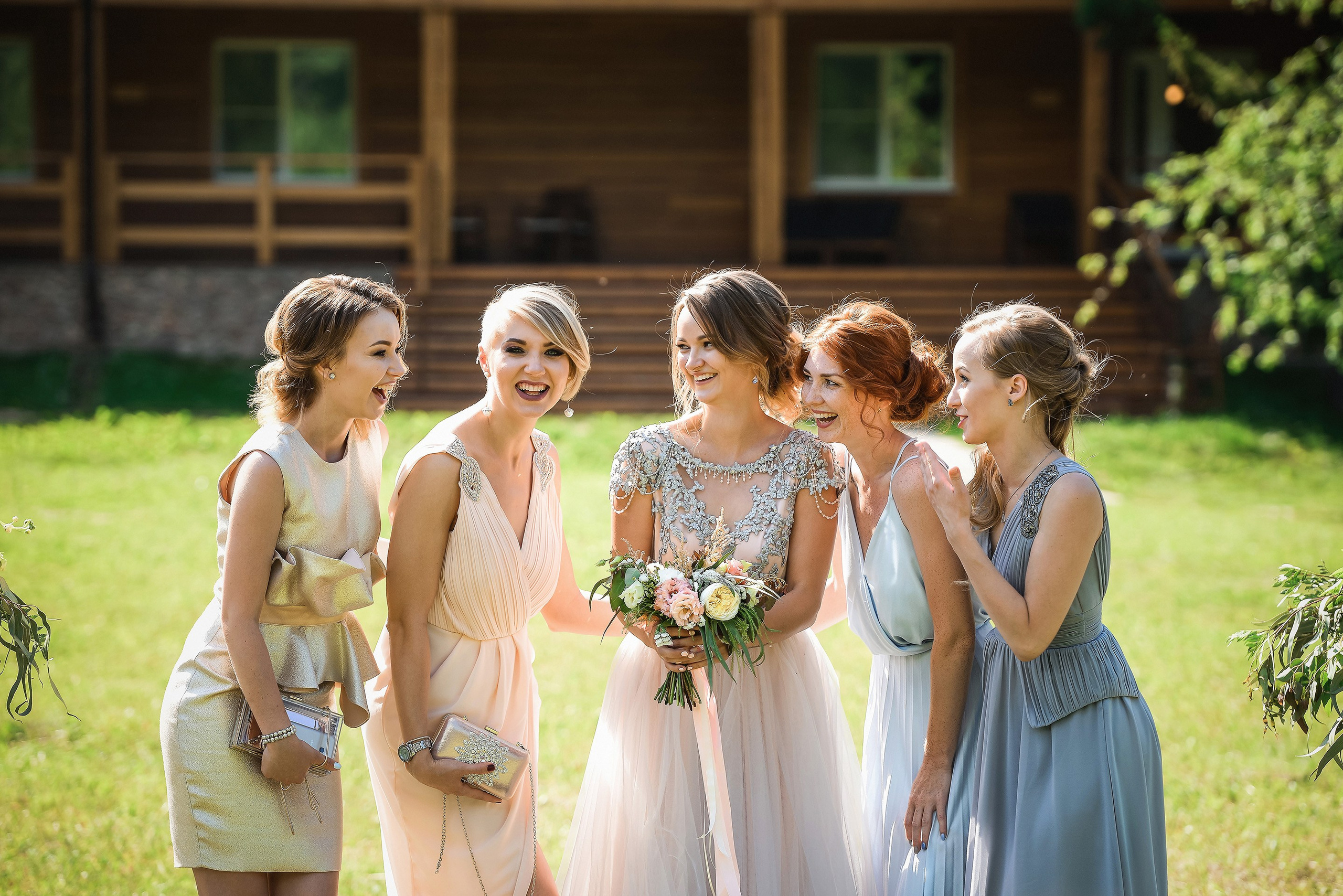 💐 Радик и Яна — душевная загородная свадьба в Villatic | Теплые фото под Красноярском. 📸 Свадебный и семейный фотограф в Красноярске Тихомиров Евгений | 17 лет опыта | 800+ свадеб