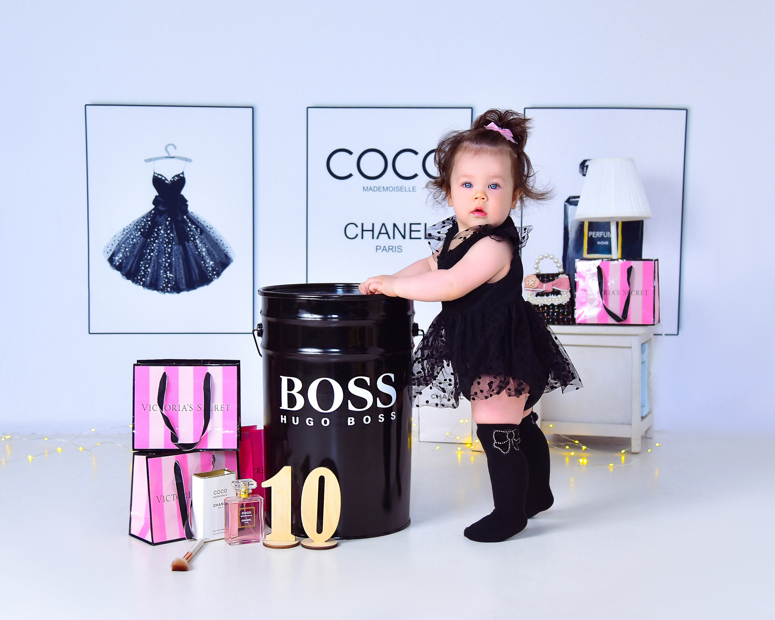 Малышки Антураж