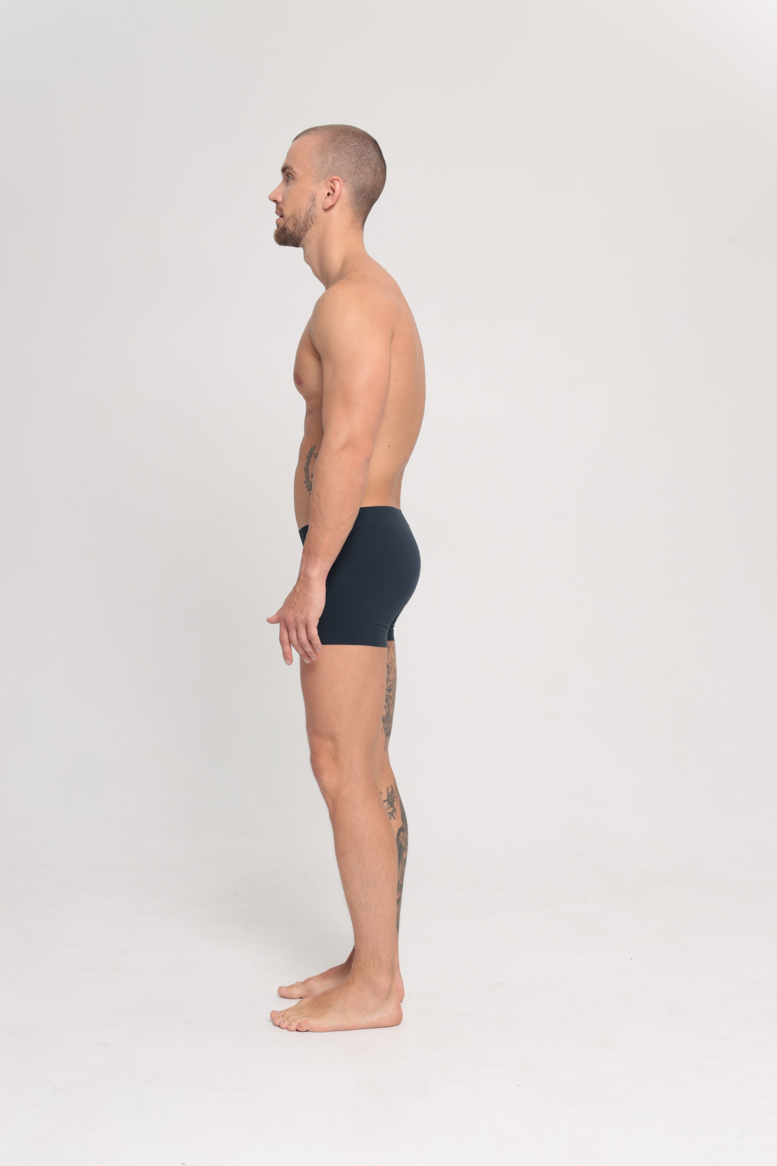 Модель Владислав Л. (177 см, 120/77/90)