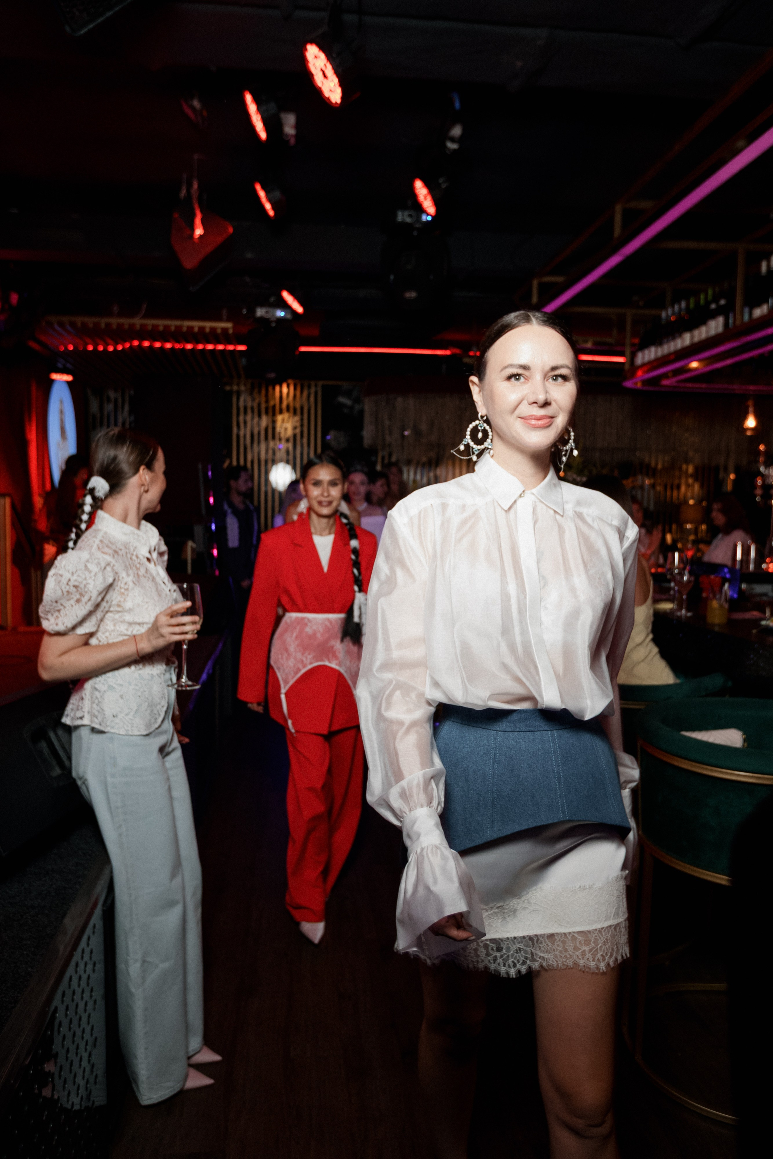 ELE AMU x PLUM — Показ новой коллекции брендов. СВОИ. ФОТООТЧЕТЫ-СОБЫТИЯ-МЕСТА