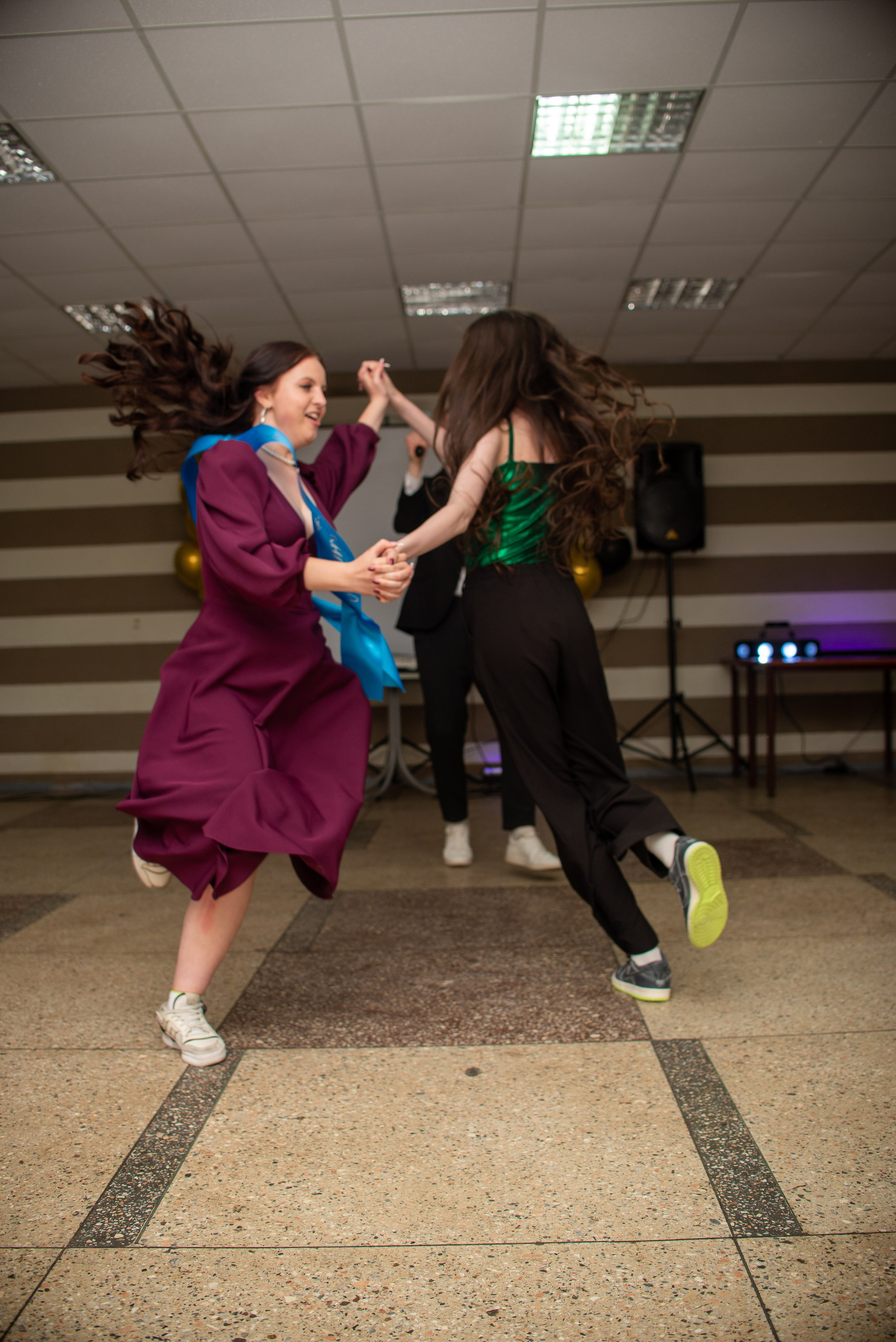 Выпускной 11 класс. Семейный фотограф на выписку из роддома и крещение Минск Настя Гришук