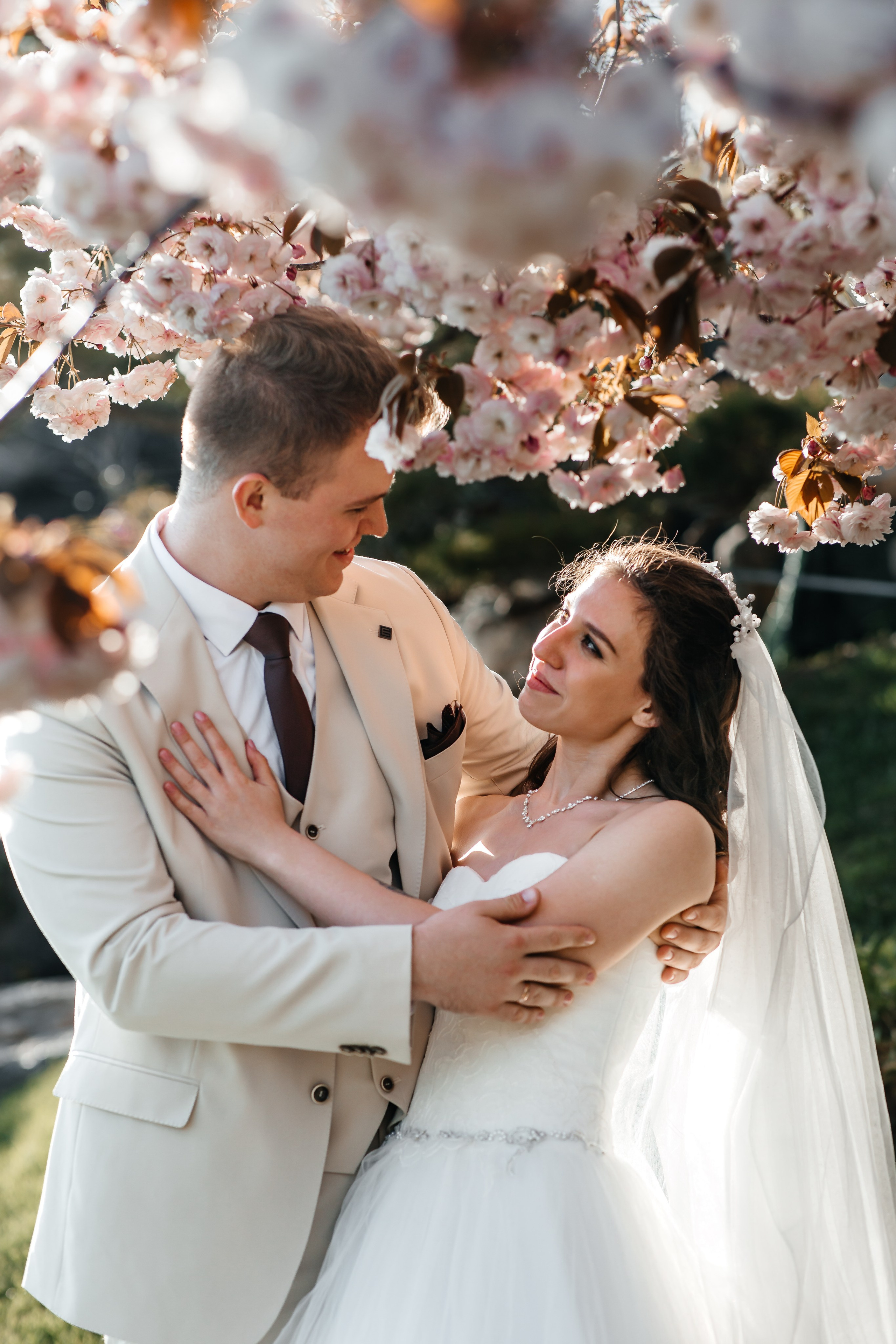 Сакура в Японском саду. Анонс свадьбы для Никиты и Марины. Свадебный фотограф в Крыму и Севастополе Ольга Баскакова