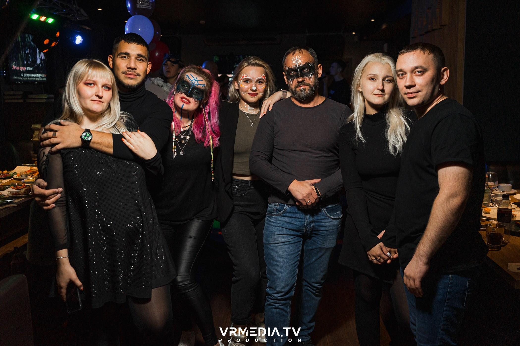 Halloween ARACHNOPHOBIA в баре «Друзья»