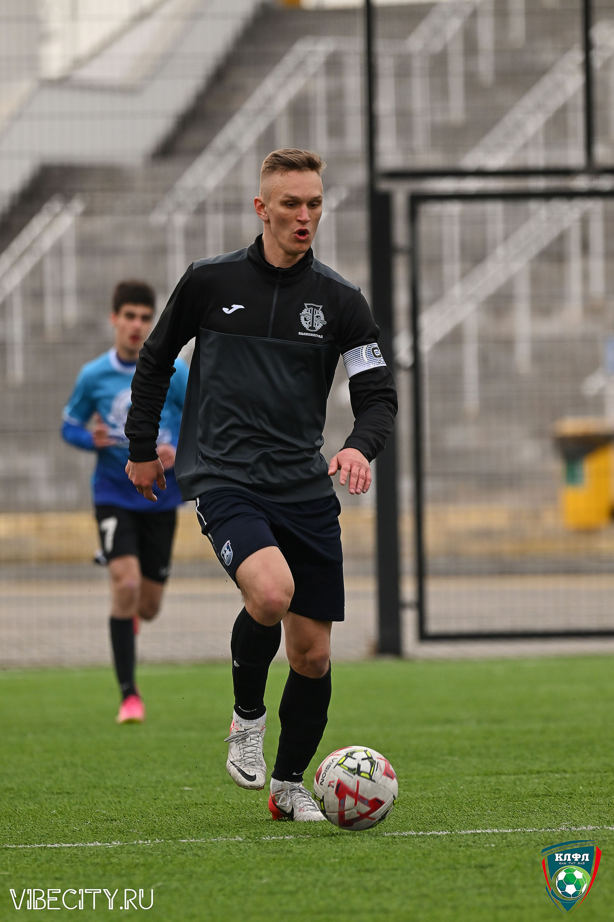 XX ЧЕМПИОНАТ КАЛИНИНГРАДСКОЙ ЛФЛ КАНЦМАРКЕТ39 сезона 2024–2025 гг. VIBECITY.RU Вайб Сити Ру Фоторепортажи Фотоотчеты Калининград