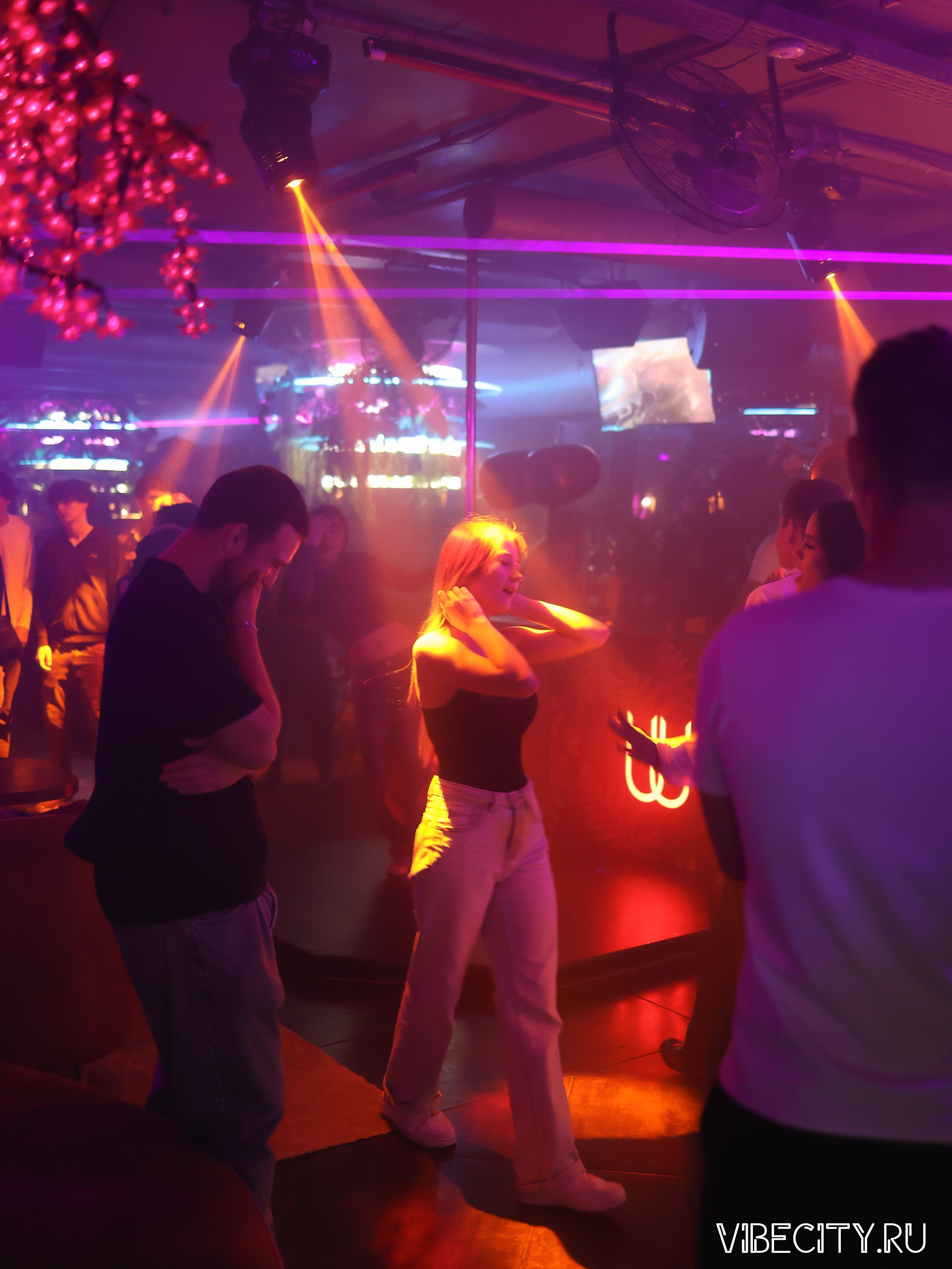 DOUBLE U. VIBECITY.RU Вайб Сити Ру Фоторепортажи Фотоотчеты Калининград