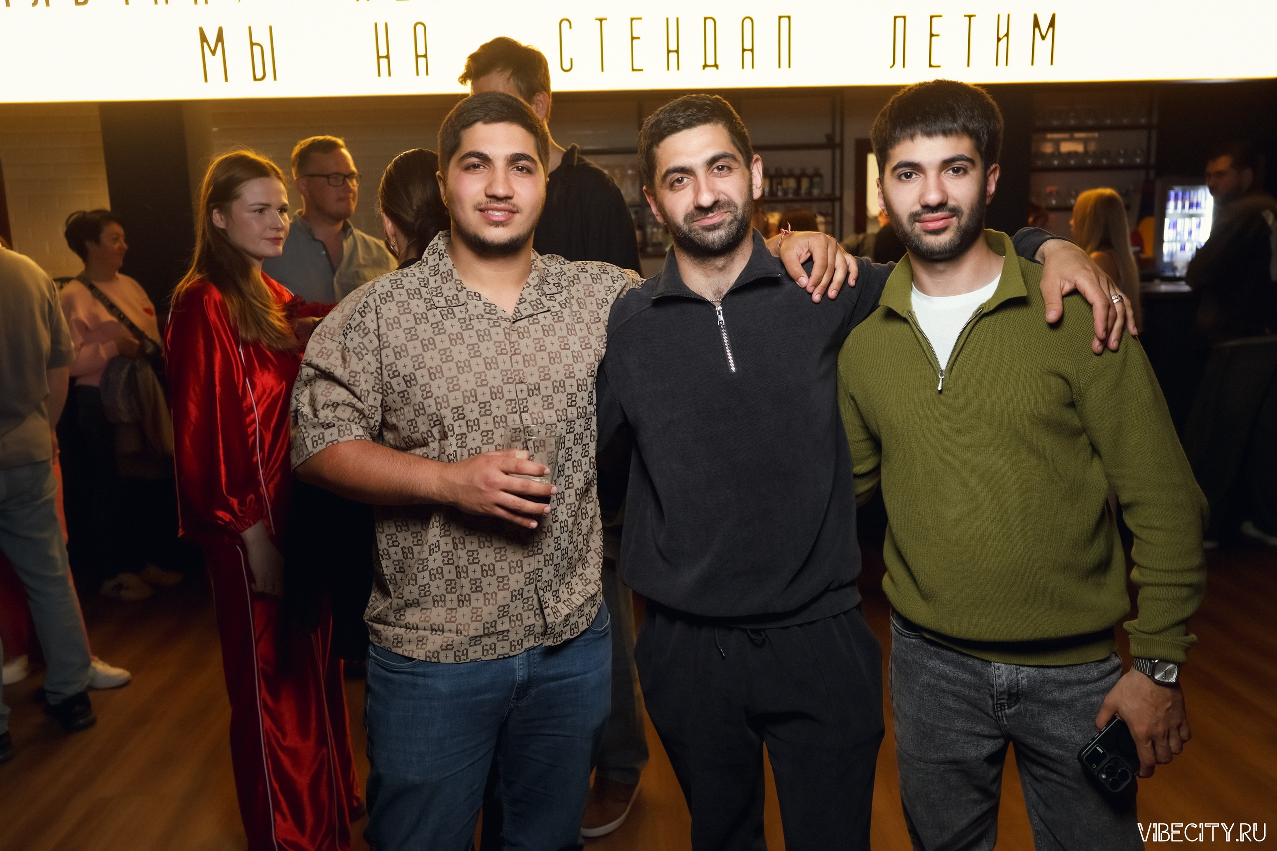 Стендап клуб Локация. VIBECITY.RU Вайб Сити Ру Фоторепортажи Фотоотчеты Калининград