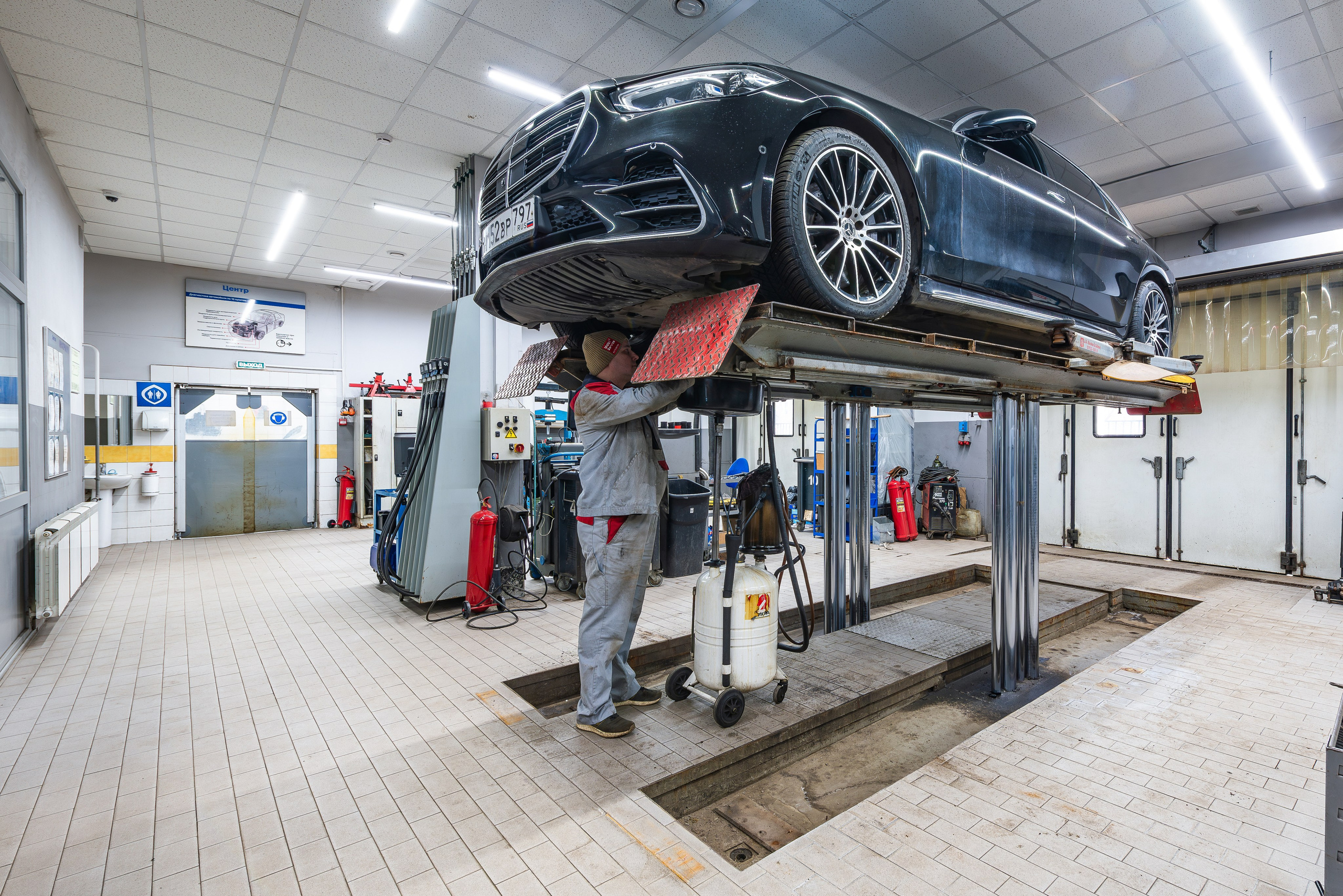 Интерьерная фотосъёмка — СТО, Автомойка. г. Москва, от 10 000р/час. Интерьерный & Репортажный фотограф Озеров Денис, г. Москва