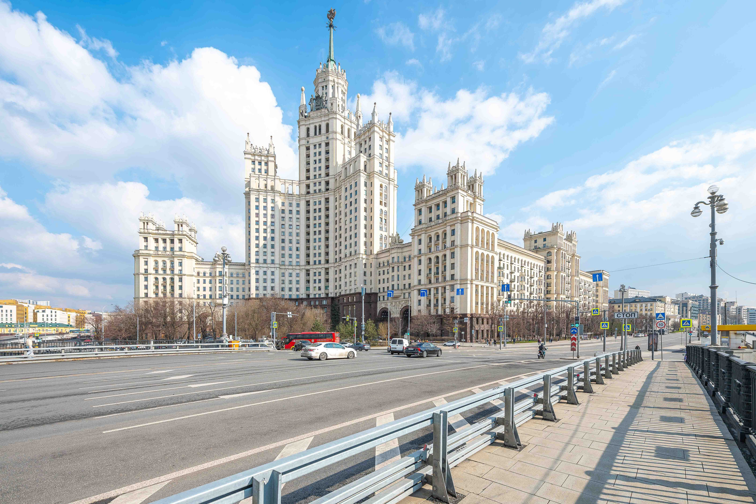 Интерьерная фотосъёмка коммерческой недвижимости для Бизнеса (для вашего сайта, для Яндекс карт и других онлайн каталогов). Интерьерный & Репортажный фотограф Озеров Денис, г. Москва