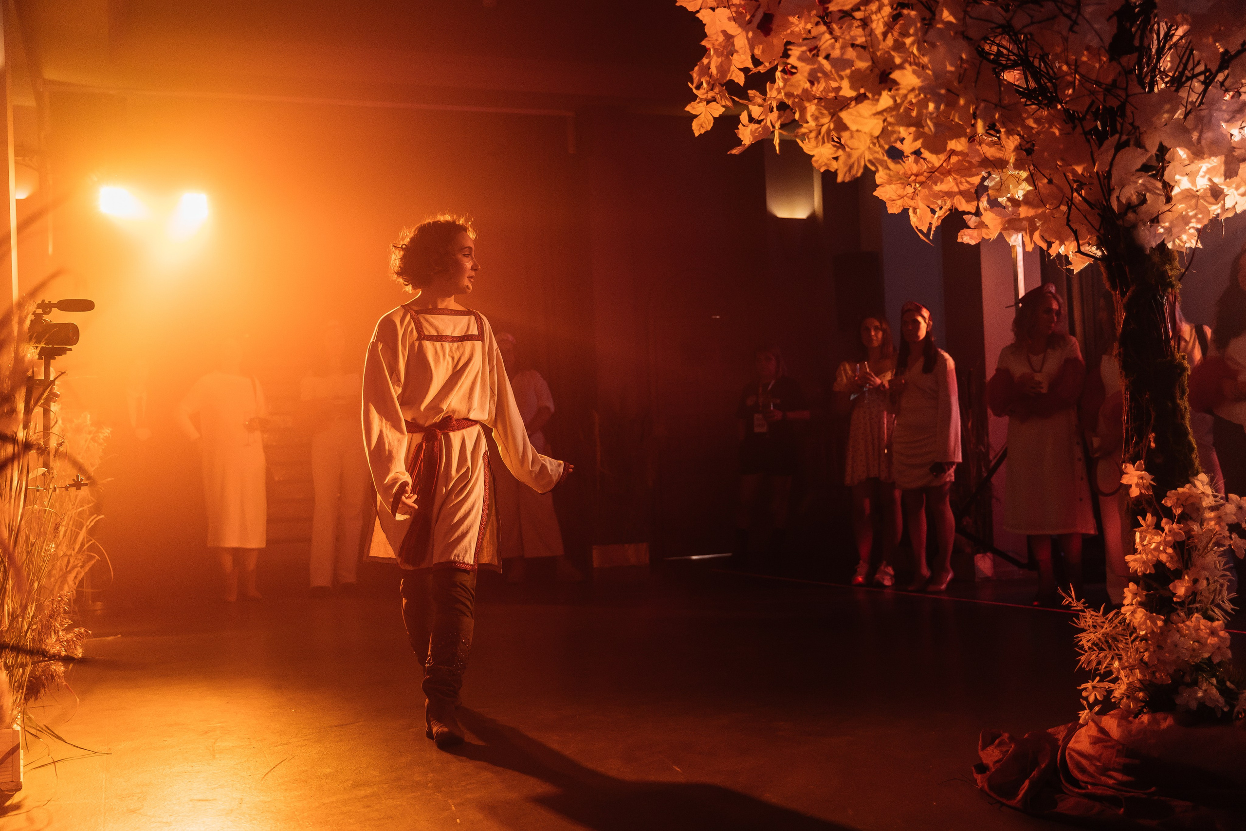 МЕГАДЕВИЧНИК 8 марта. Портфолио свадебного фотографа. Роман Каргаполов