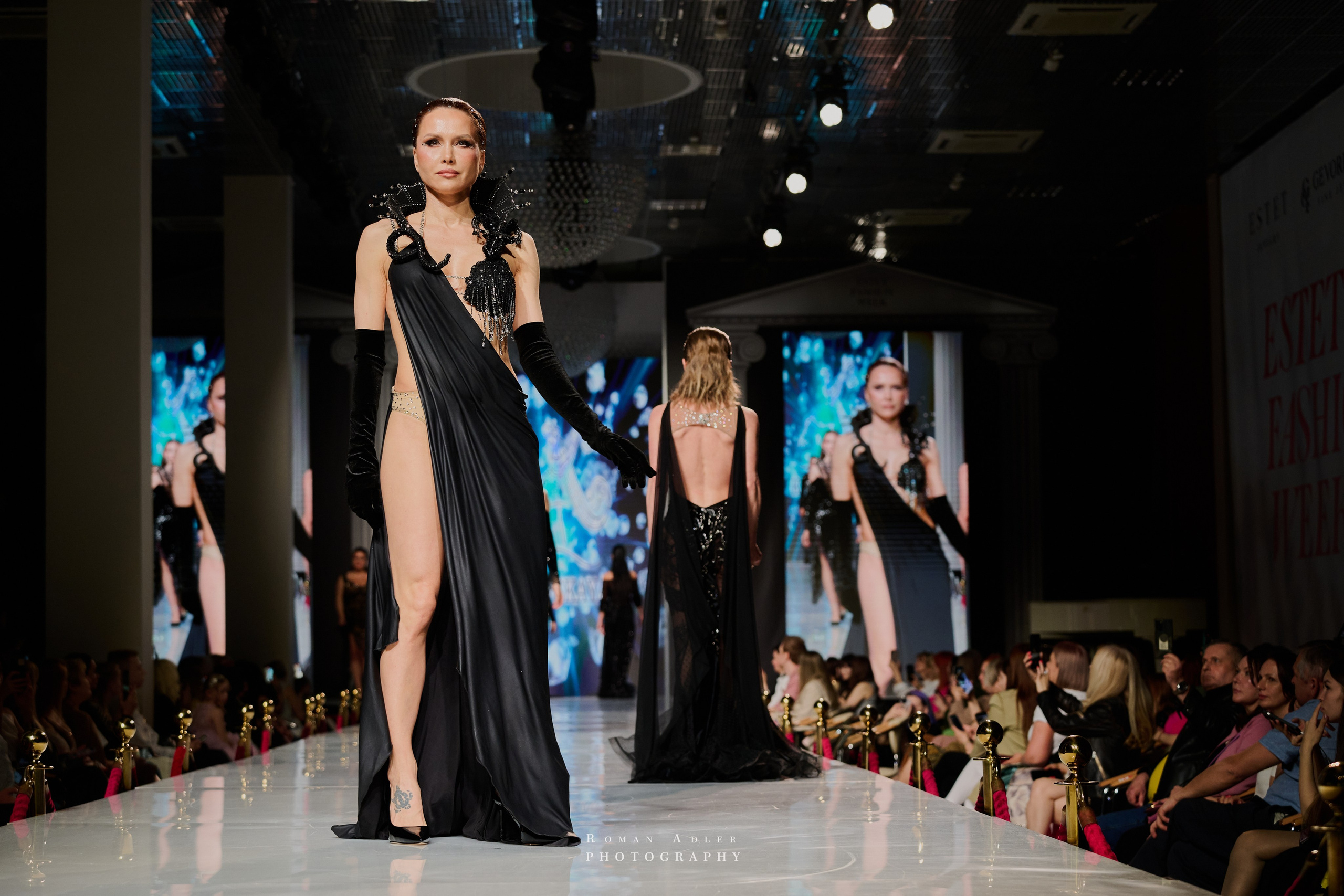 ESTET FASHION WEEK ВЕСНА — 2025. Фотограф Роман Адлер