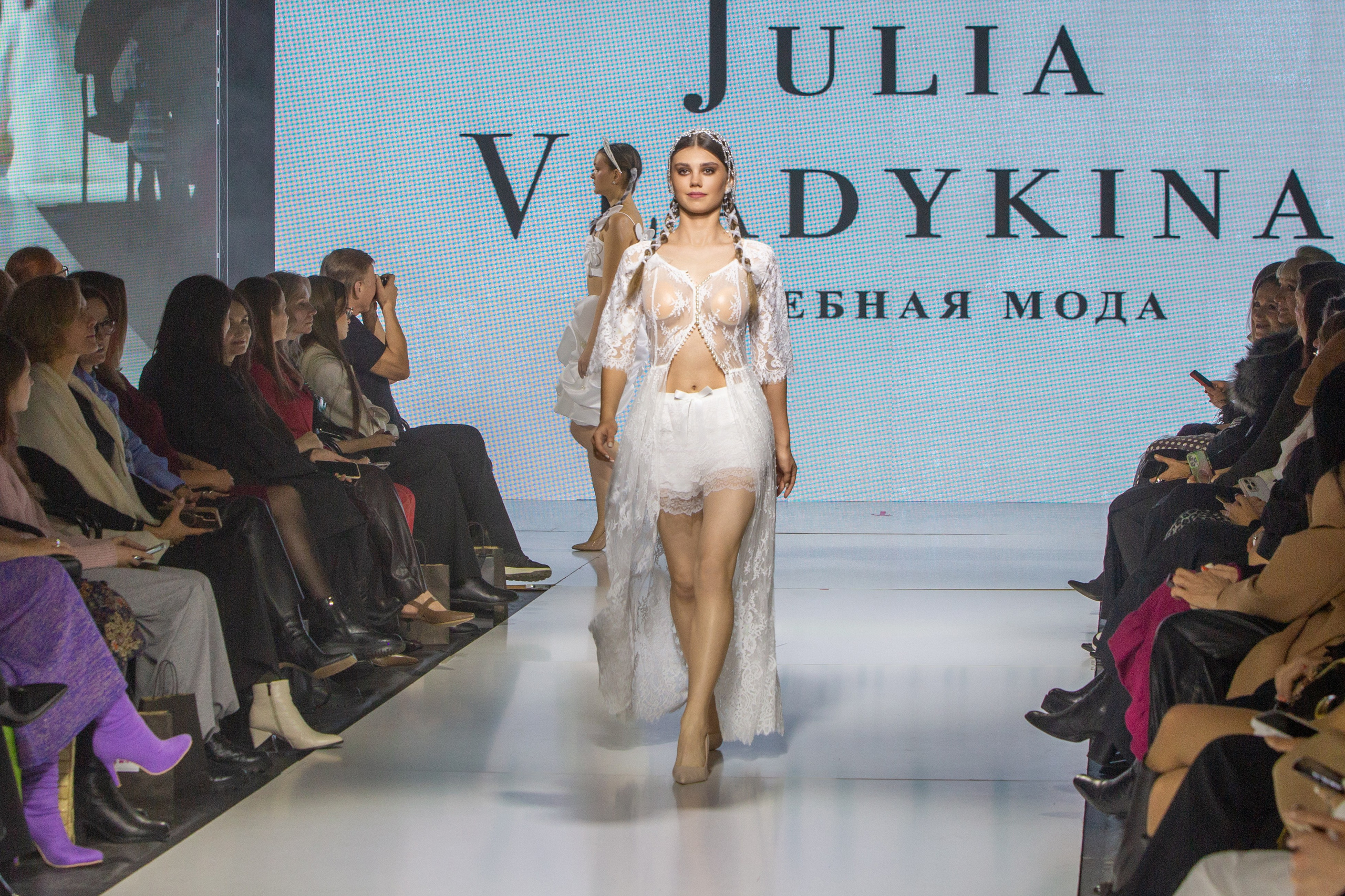 Неделя моды Екб. Фотограф для маркетплейсов Михаил Бове