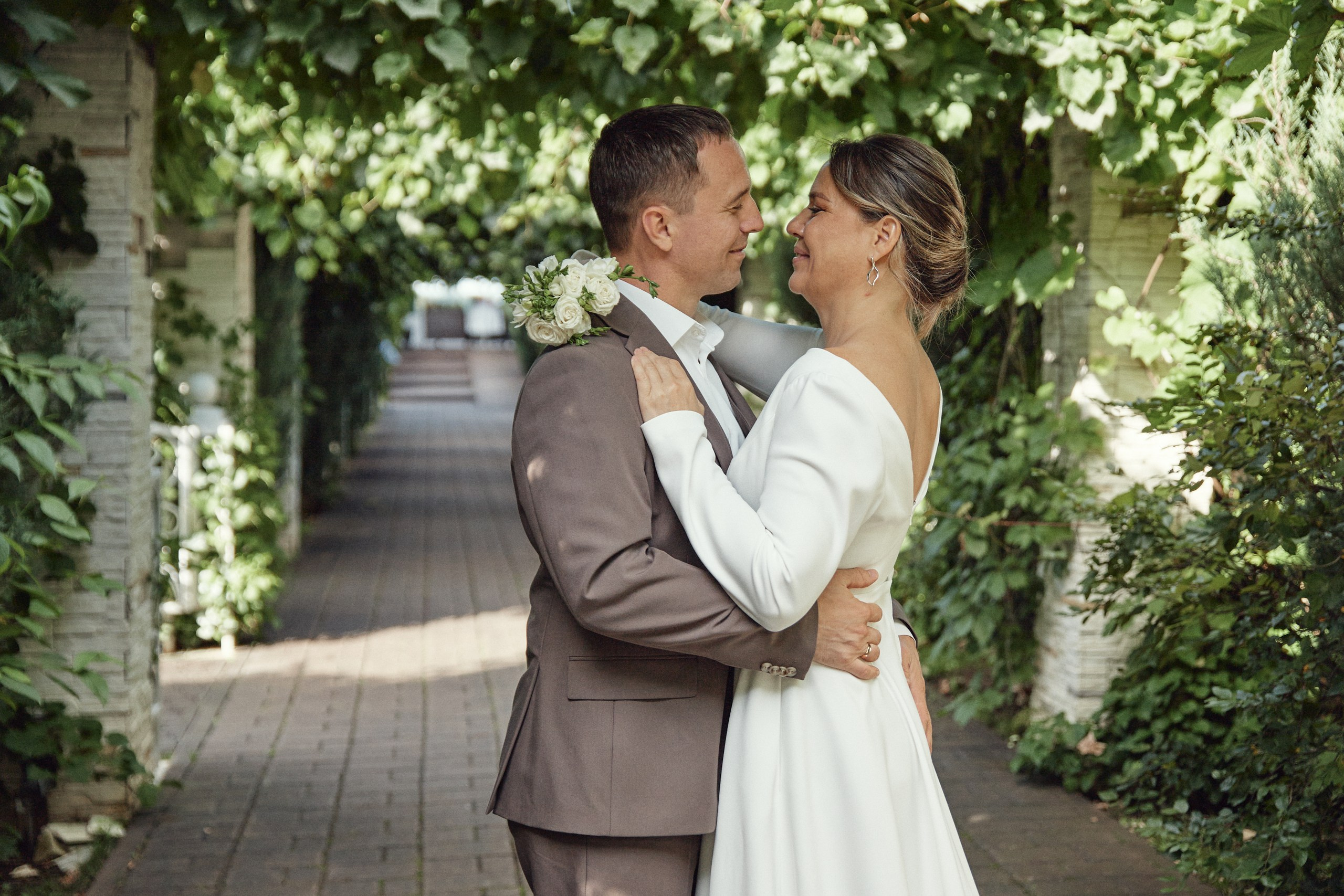 Счастье здесь. Свадебный фотограф Антон Артюшин. Работаю в Нижнем Новгороде и Москве
