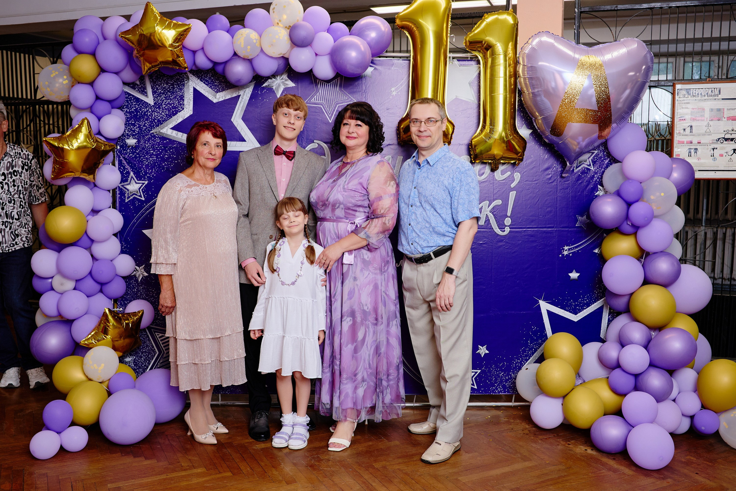 Выпускной 35 Сош. Фотограф Выпускные альбомы Таганрог Сергей Коробченко