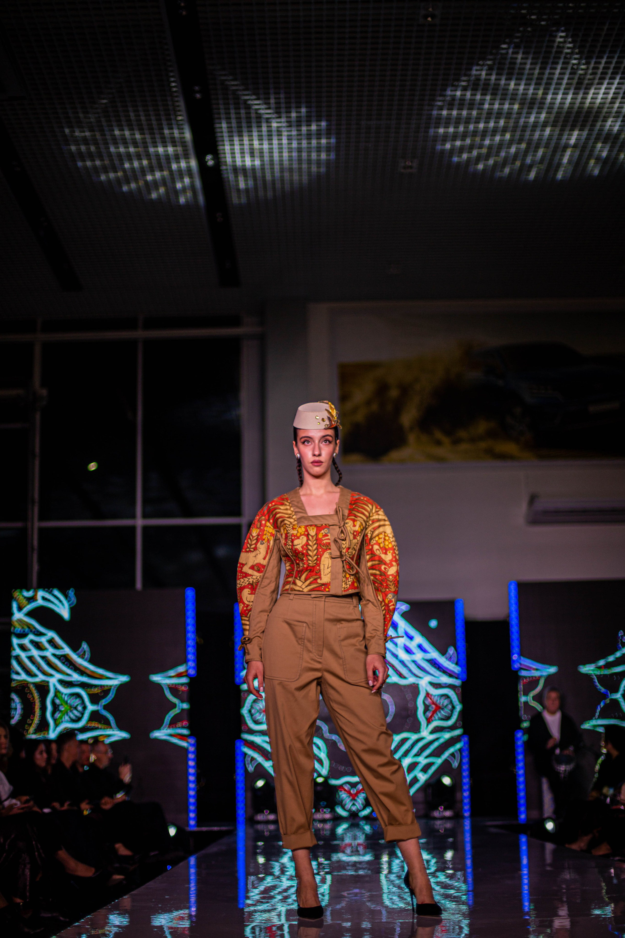 Crimean Tatar fashion show «Urba fashion day». Beye Shevkiyeva Photography