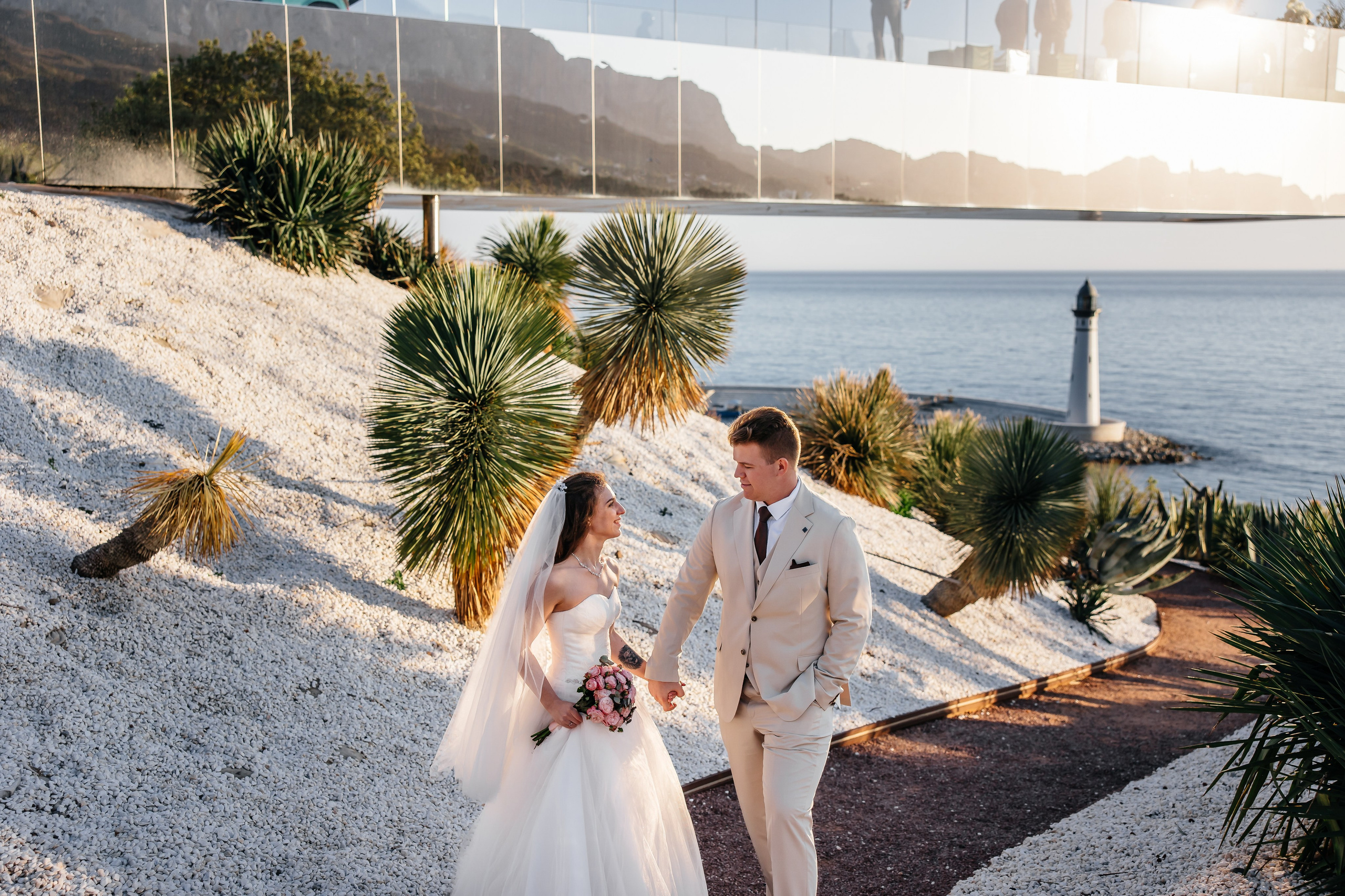 Сакура в Японском саду. Анонс свадьбы для Никиты и Марины. Свадебный фотограф в Крыму и Севастополе Ольга Баскакова