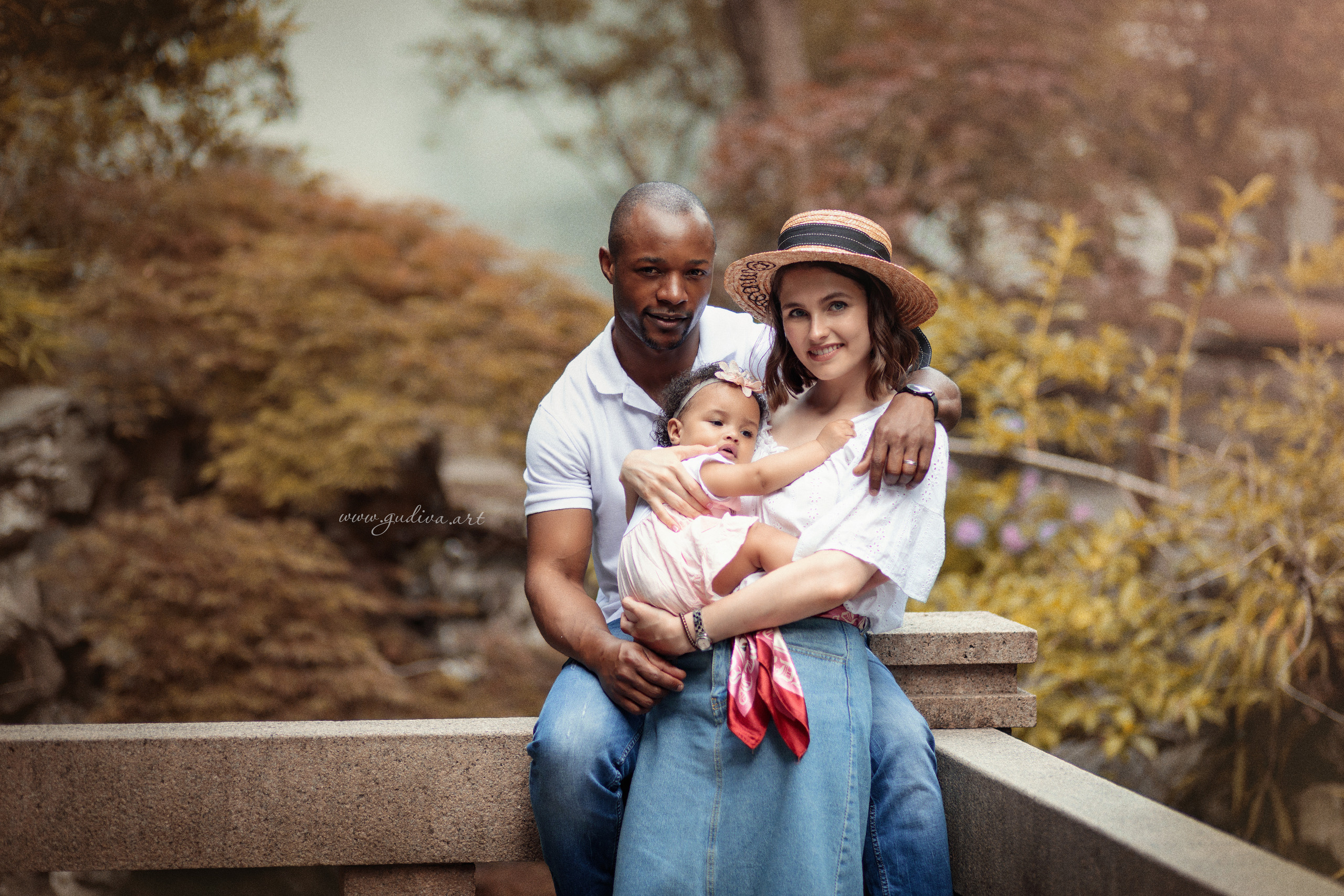 Семейная фотосессия в парке Yu Yuan. Свадебные видео