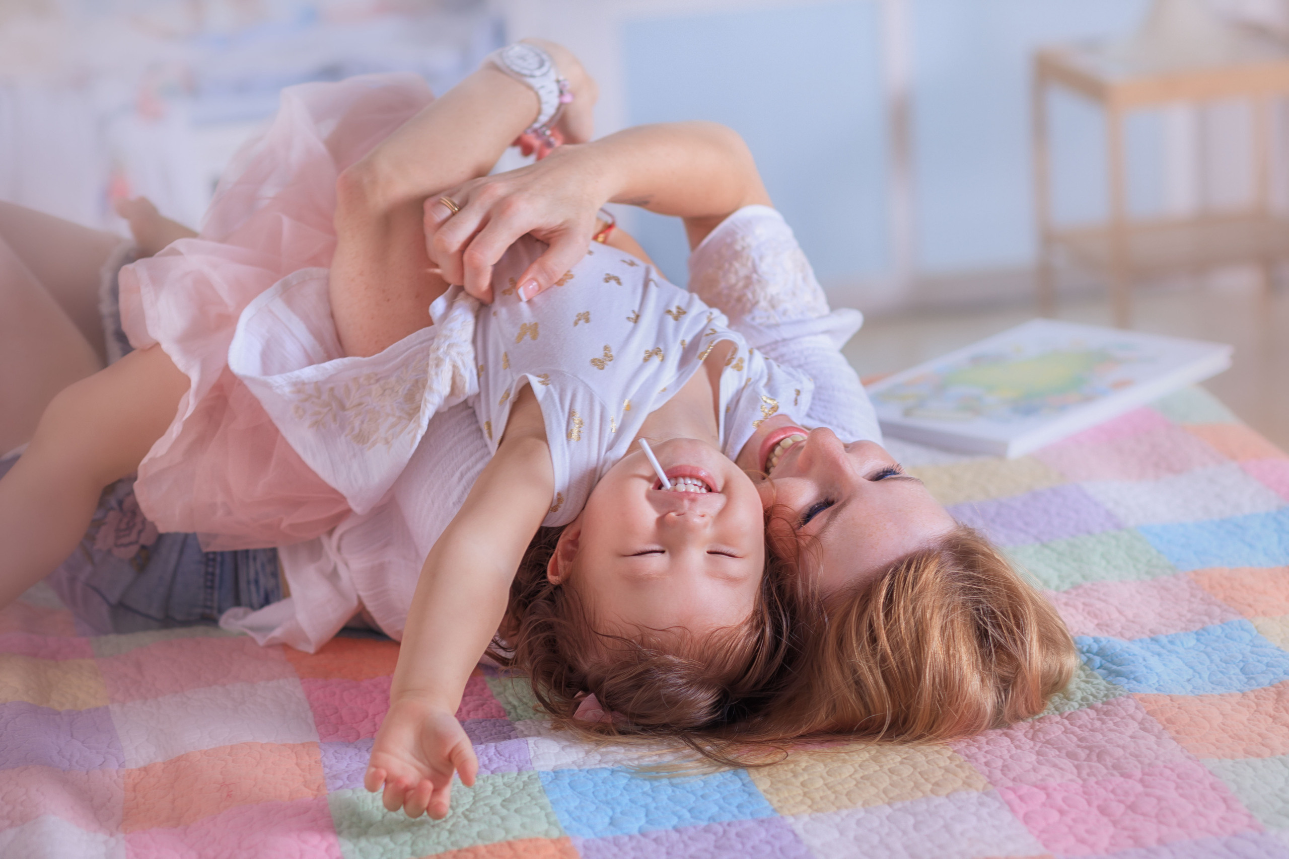 Семейная студийная фотосессия. Свадебные видео