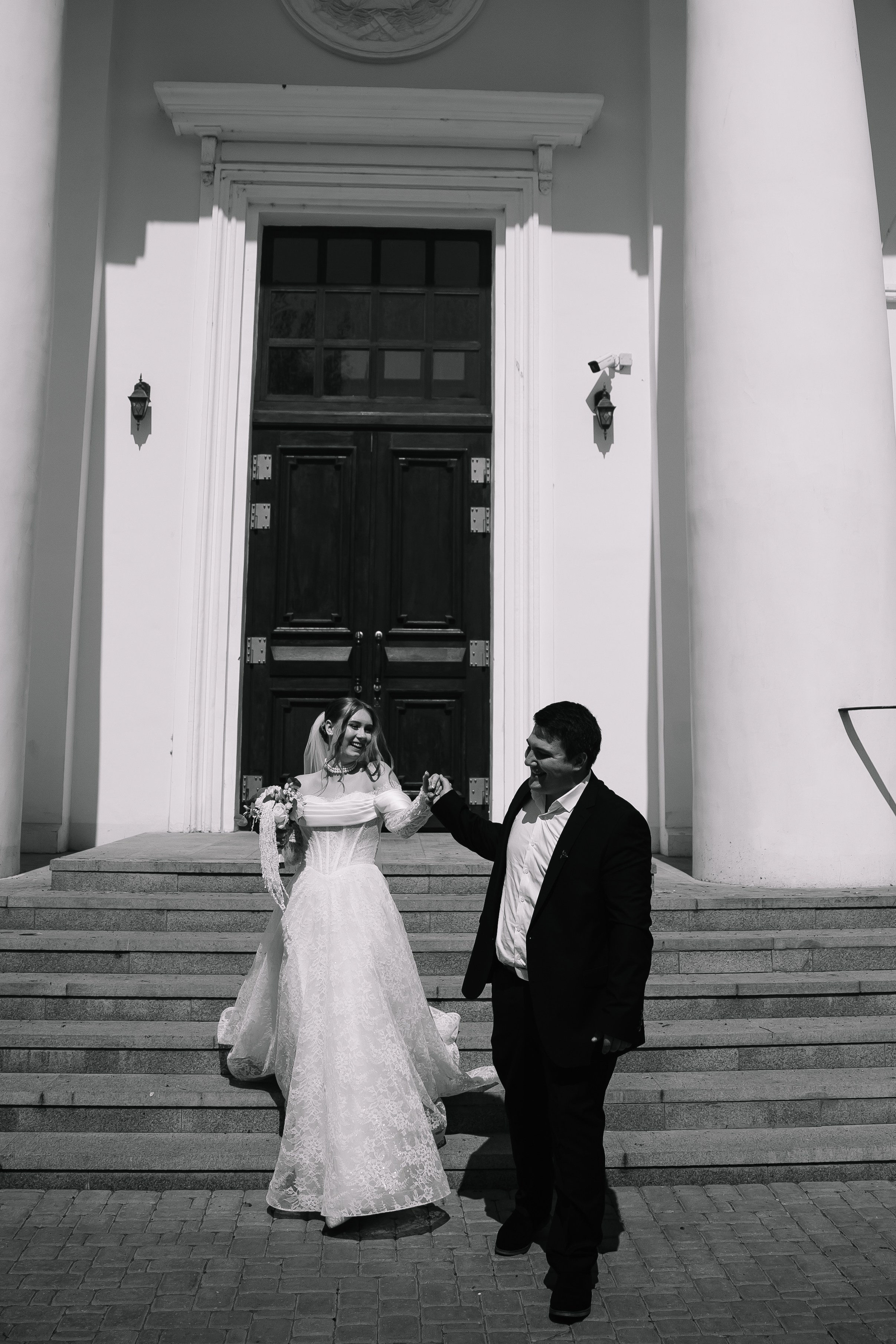 Александр и Полина. Свадебный фотограф и видеограф в Омске — Виталий и Алёна Орлянд