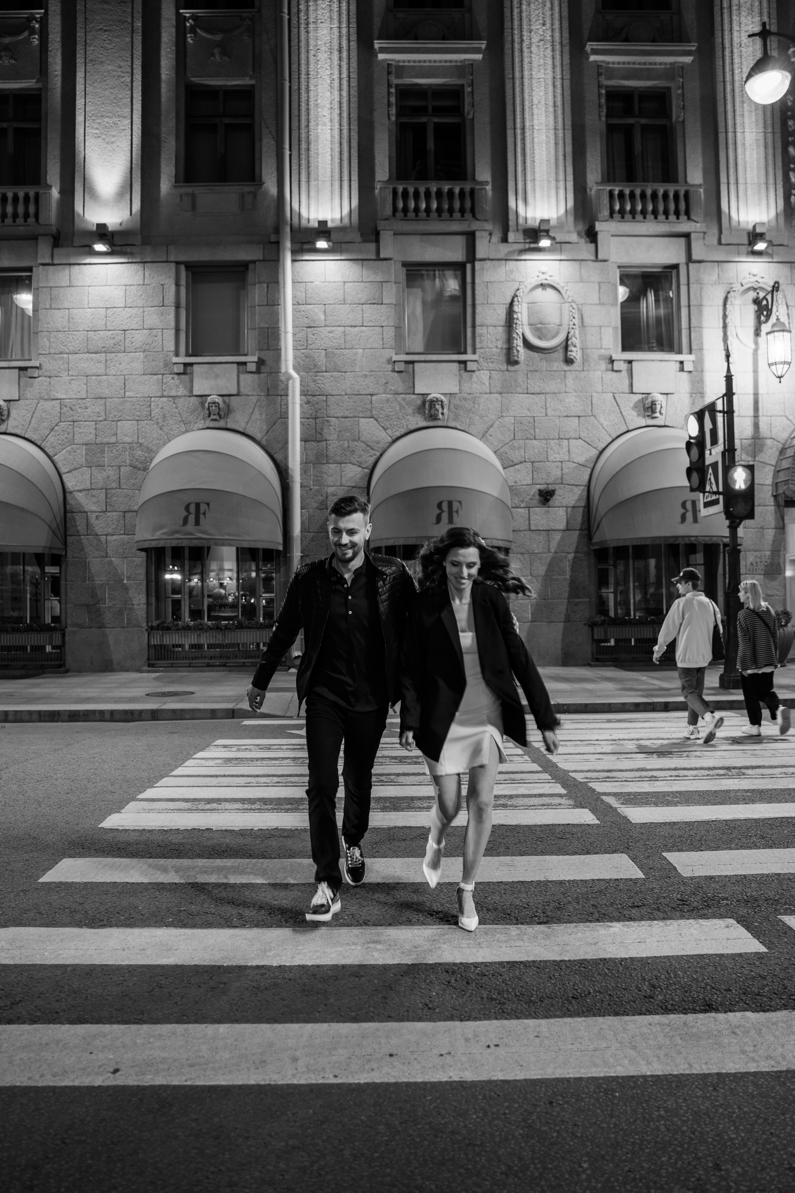 Love story «Night Petersburg». Свадебные фотограф и видеограф Наталья и Анатолий Новиковы СПб