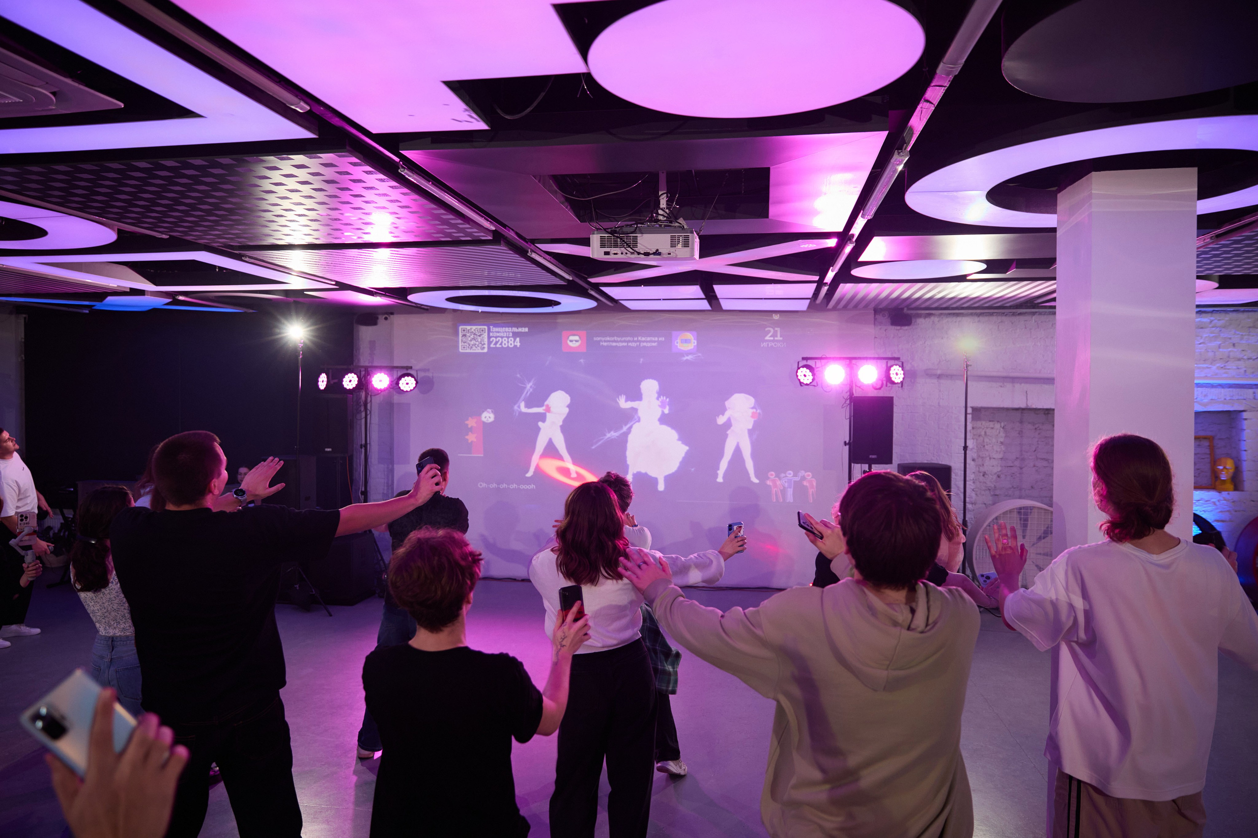 ДР PlayDevs. Свадебная, репортажная фотосъемка и видеосъемка в Минске. Илья и Юлия Ширмановы. Фотограф | Видеограф | Минск