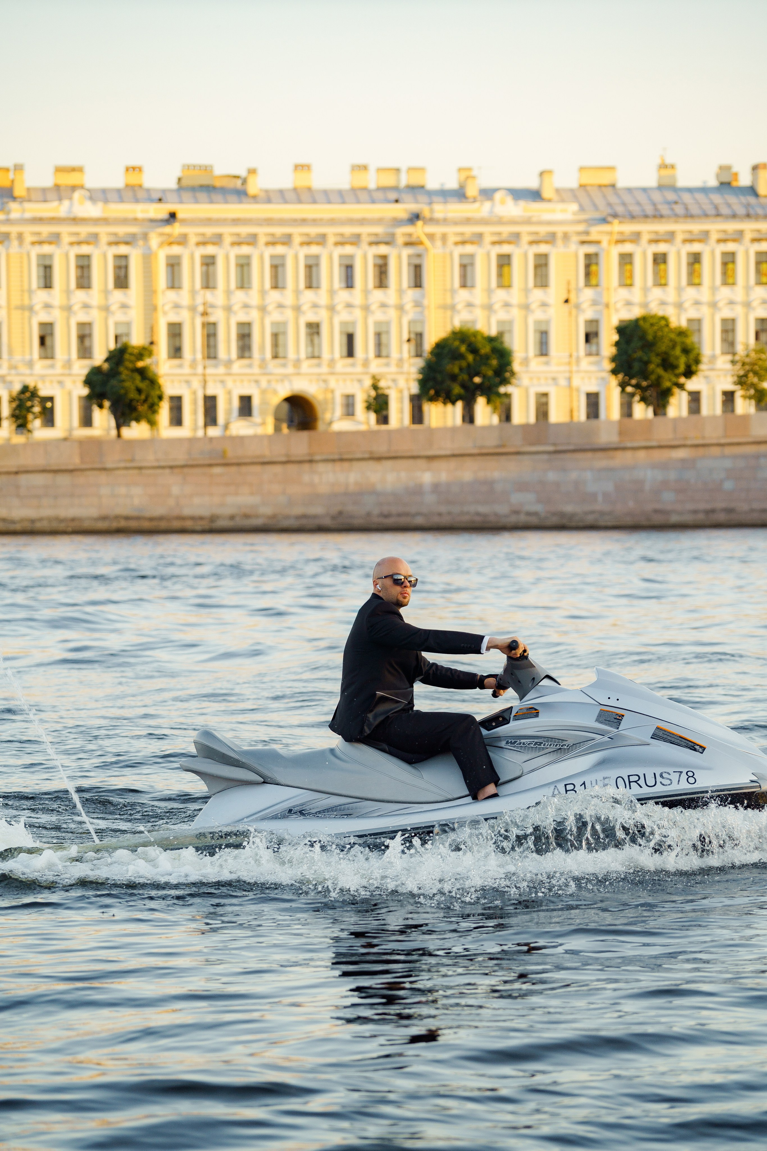 КОНТЕНТ СЪЕМКА ДЛЯ РУКОВОДИТЕЛЯ ИВЕНТ АГЕНТСТВА. Фотограф Макс Меш