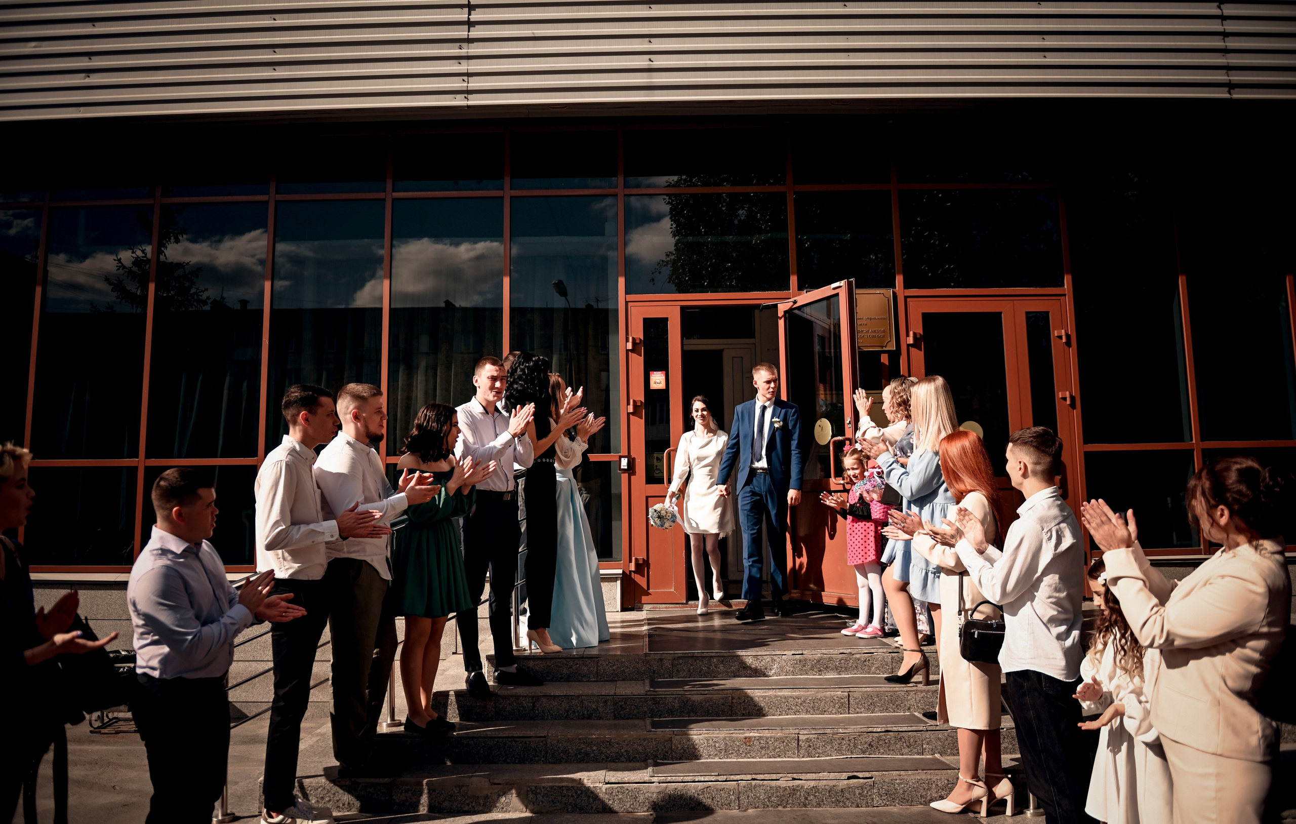 Небольшая часть фото со свадебной съемки Алексея и Даши. Свадебный, семейный, детский, контент фотограф в Омске Максим Ильин