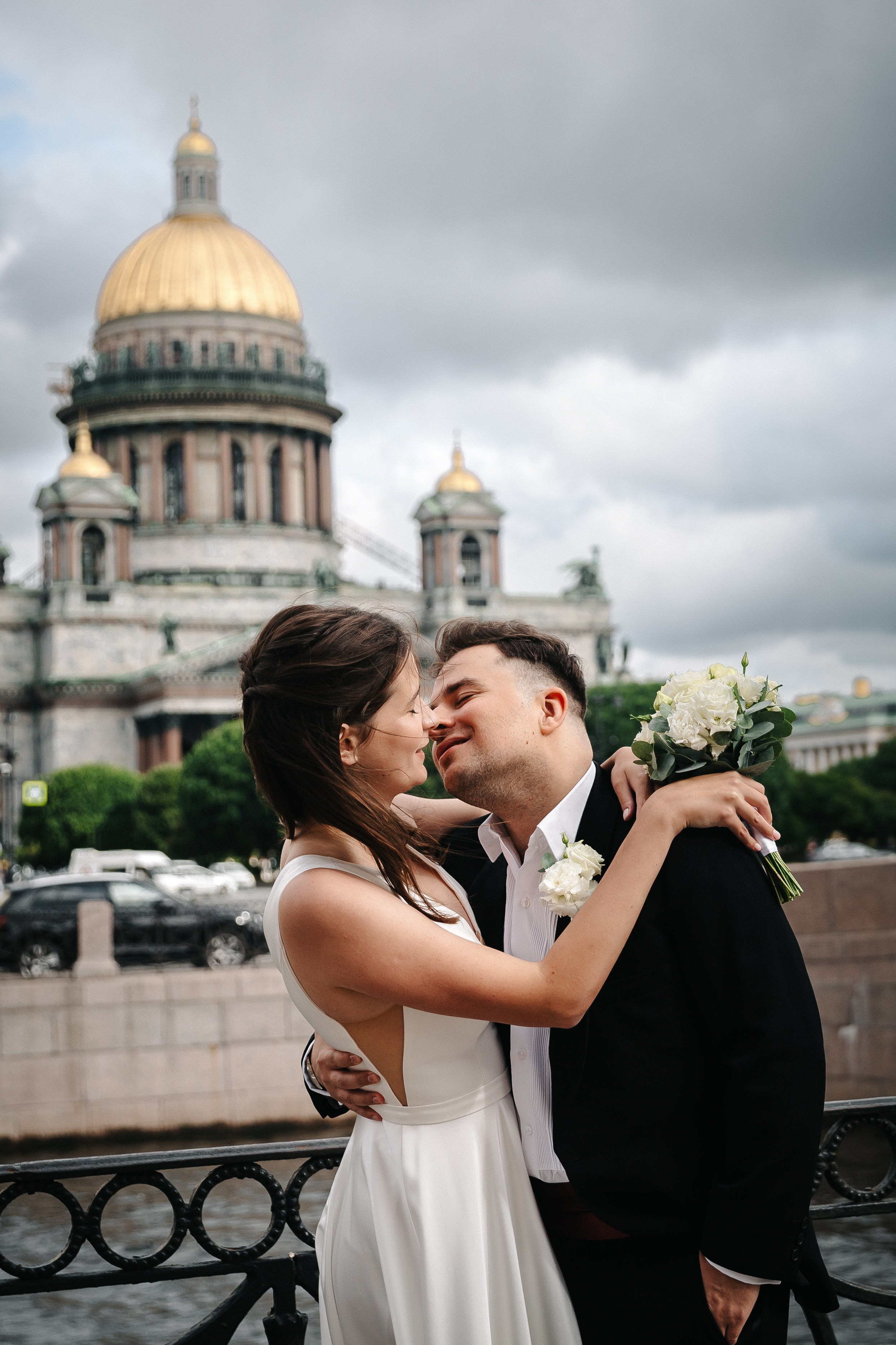КРОНШТАДТСКИЙ ЗАГС | Август, Летний сад, Исаакий. Свадебный фотограф в Санкт-Петербурге Полина Корзухина