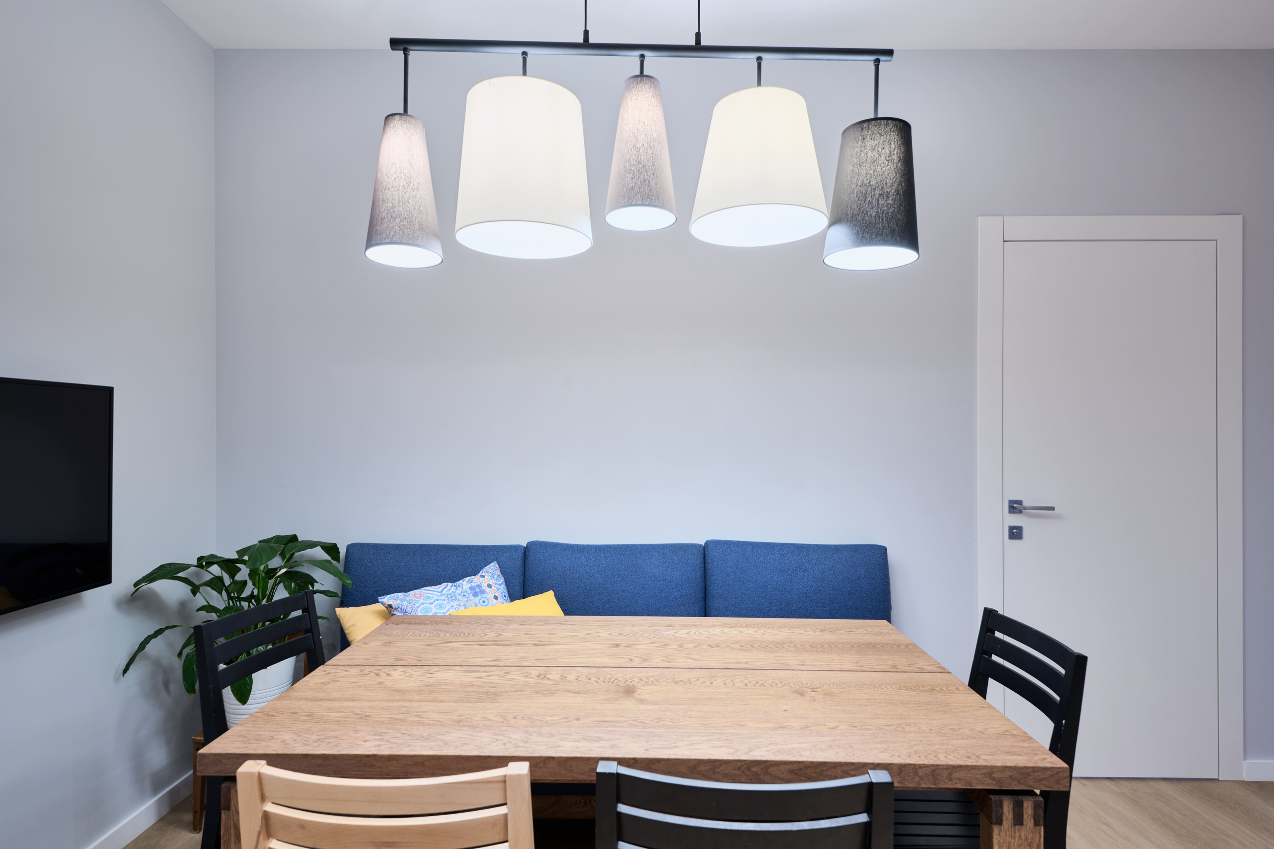 На улице Юных Ленинцев. Никита Хохловский фото и видео продакшн