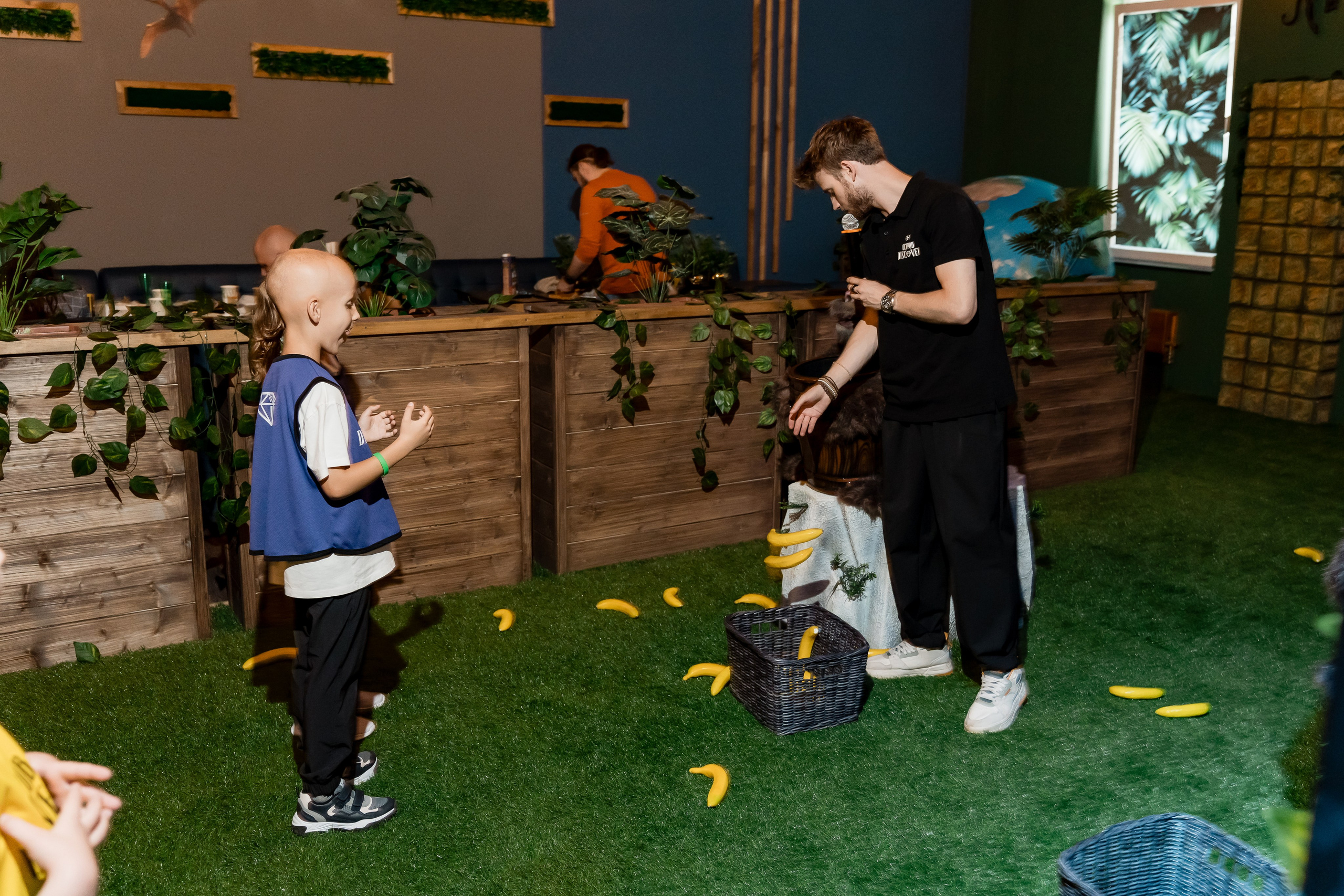 С Днем Рождения, Гена! Остров Discovery