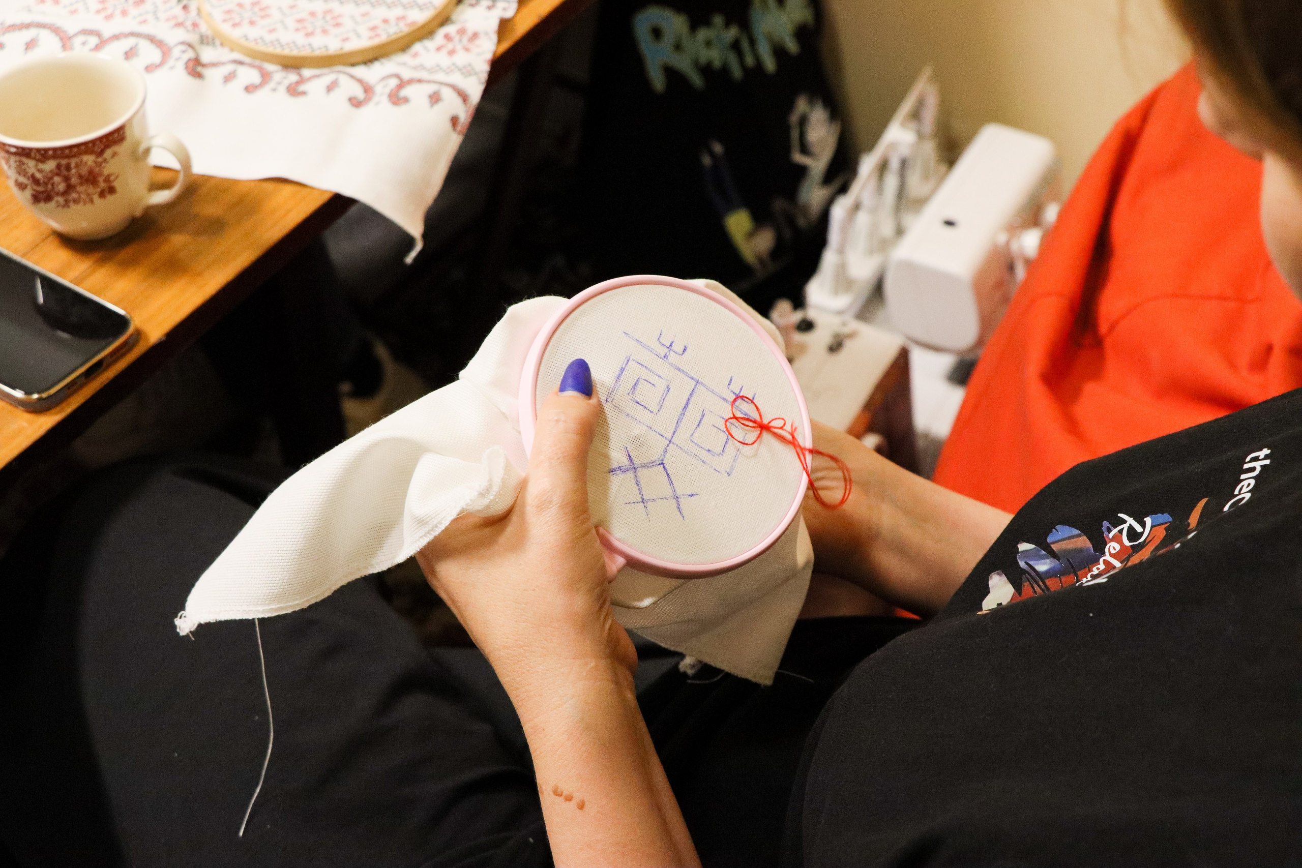 Мастер-класс по вышивке орнаментов. Портретный и репортажный фотограф в Анапе Злата Хидзик