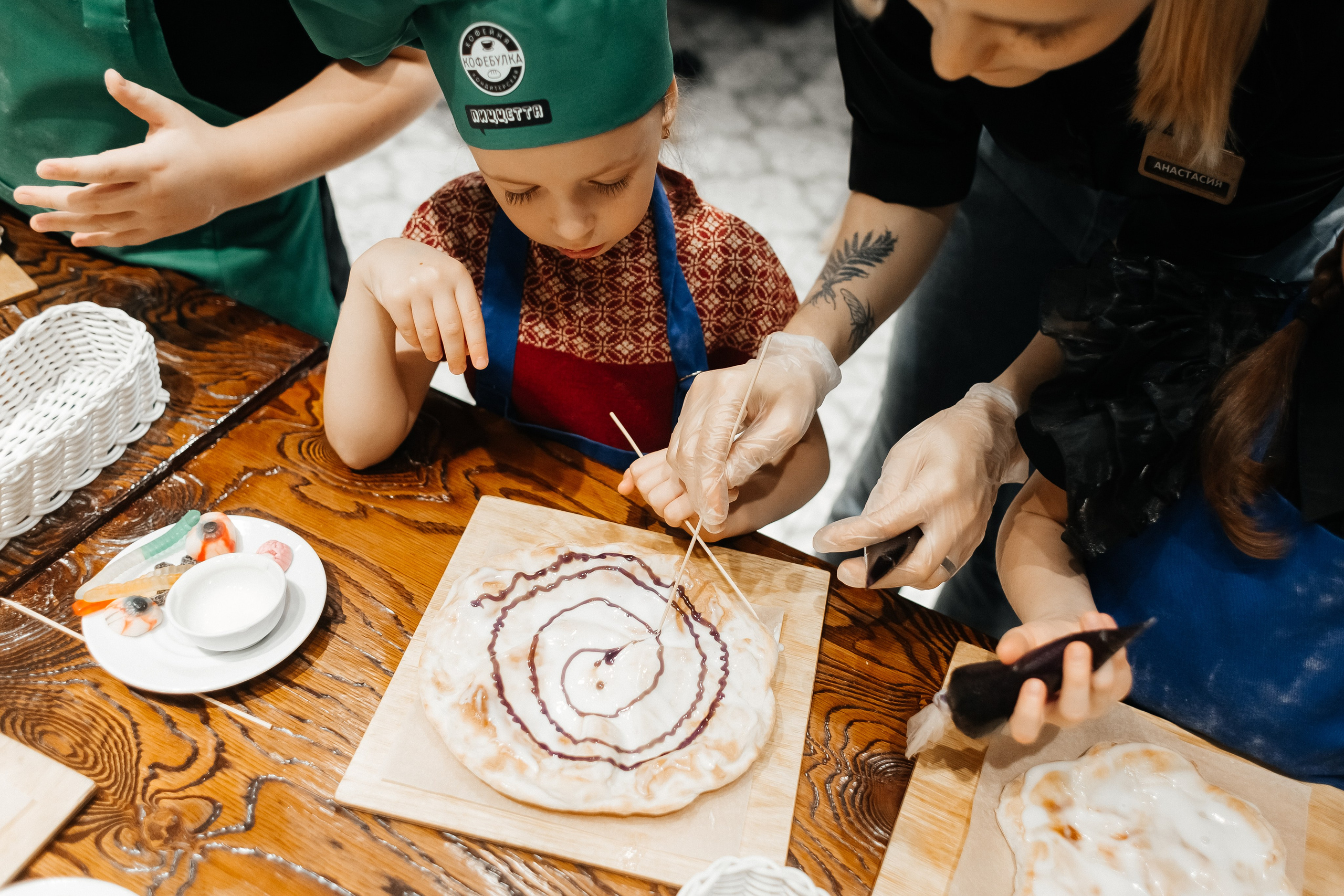 Детский мастер-класс в «Кофебулка». Фотограф Кемерово | Сергей