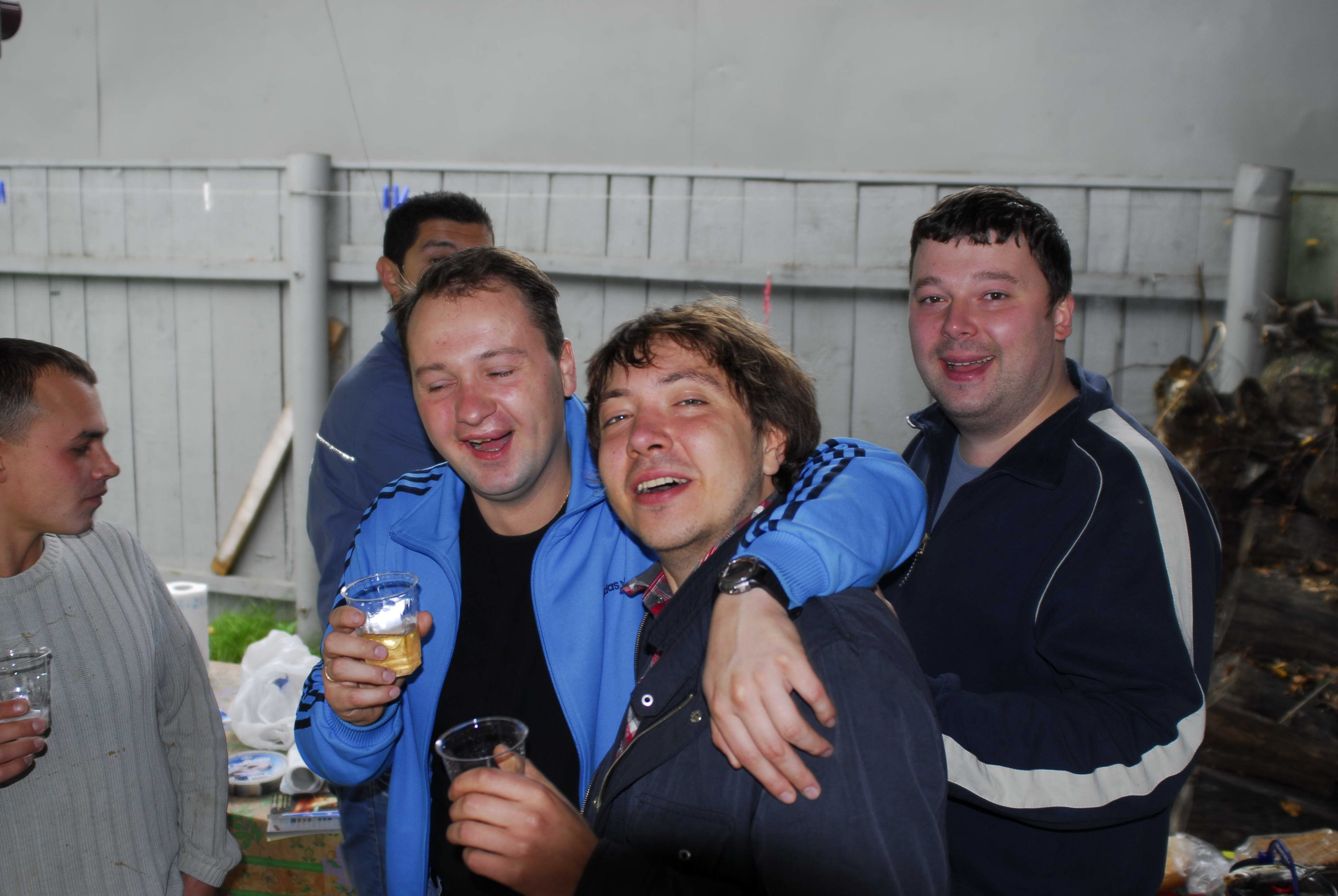 Лето ебись 2006. Заставка