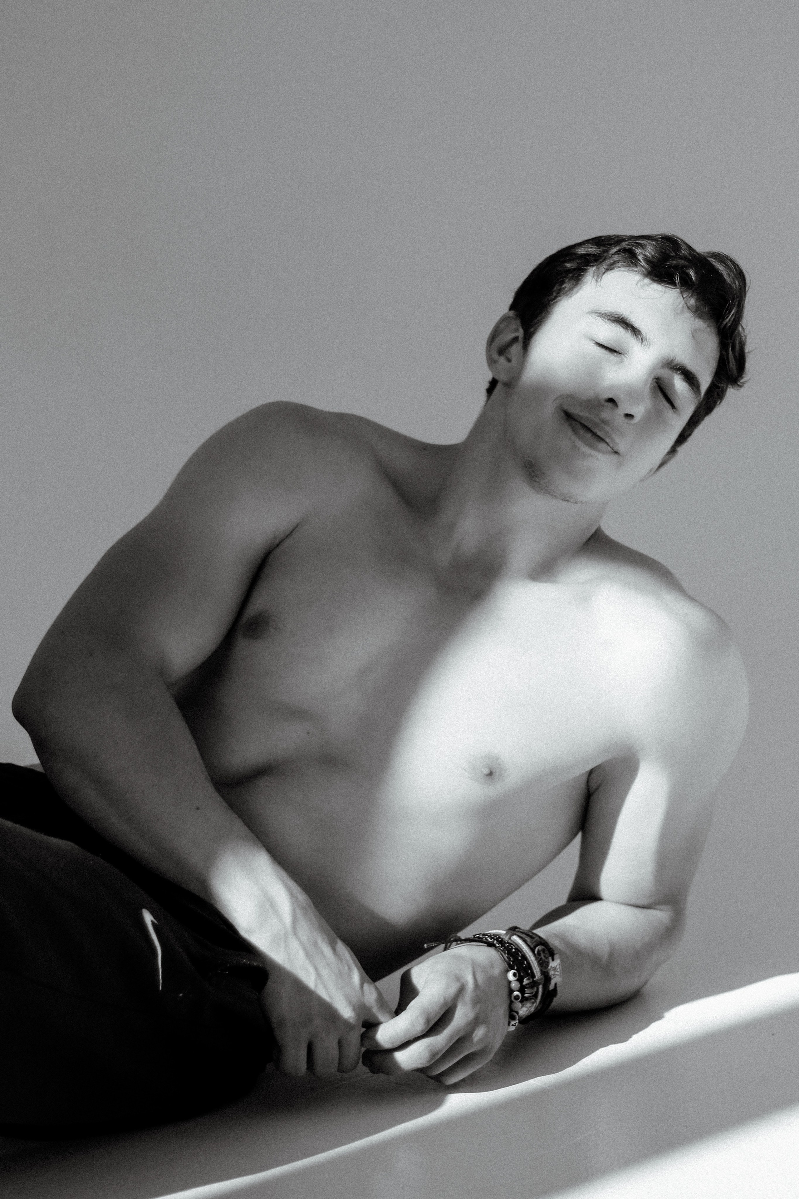 Никита, фитнес тренер. Мания, портретный фотограф в городе Оренбург