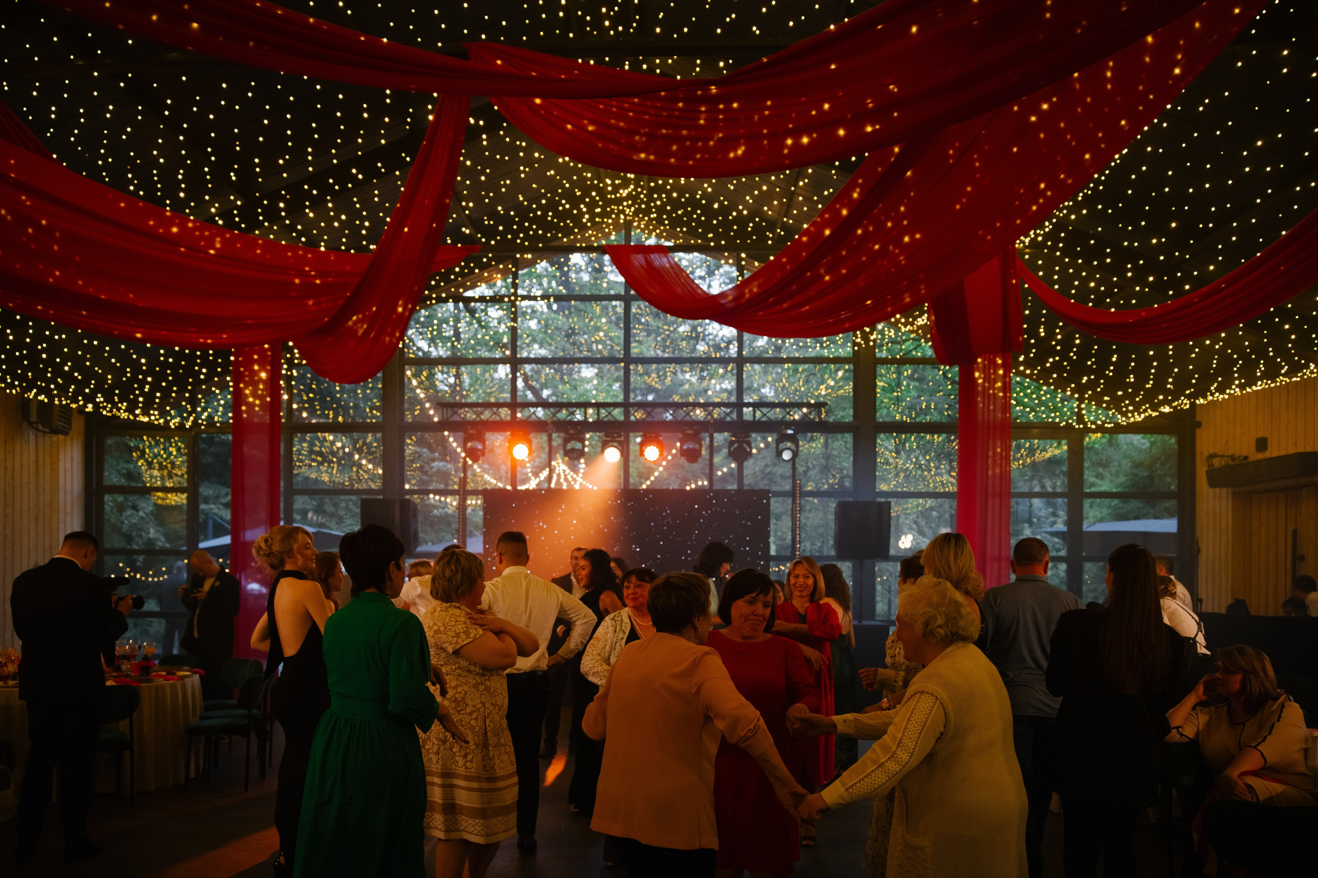 Максим и Александра. Свадебный фотограф Полина Панина